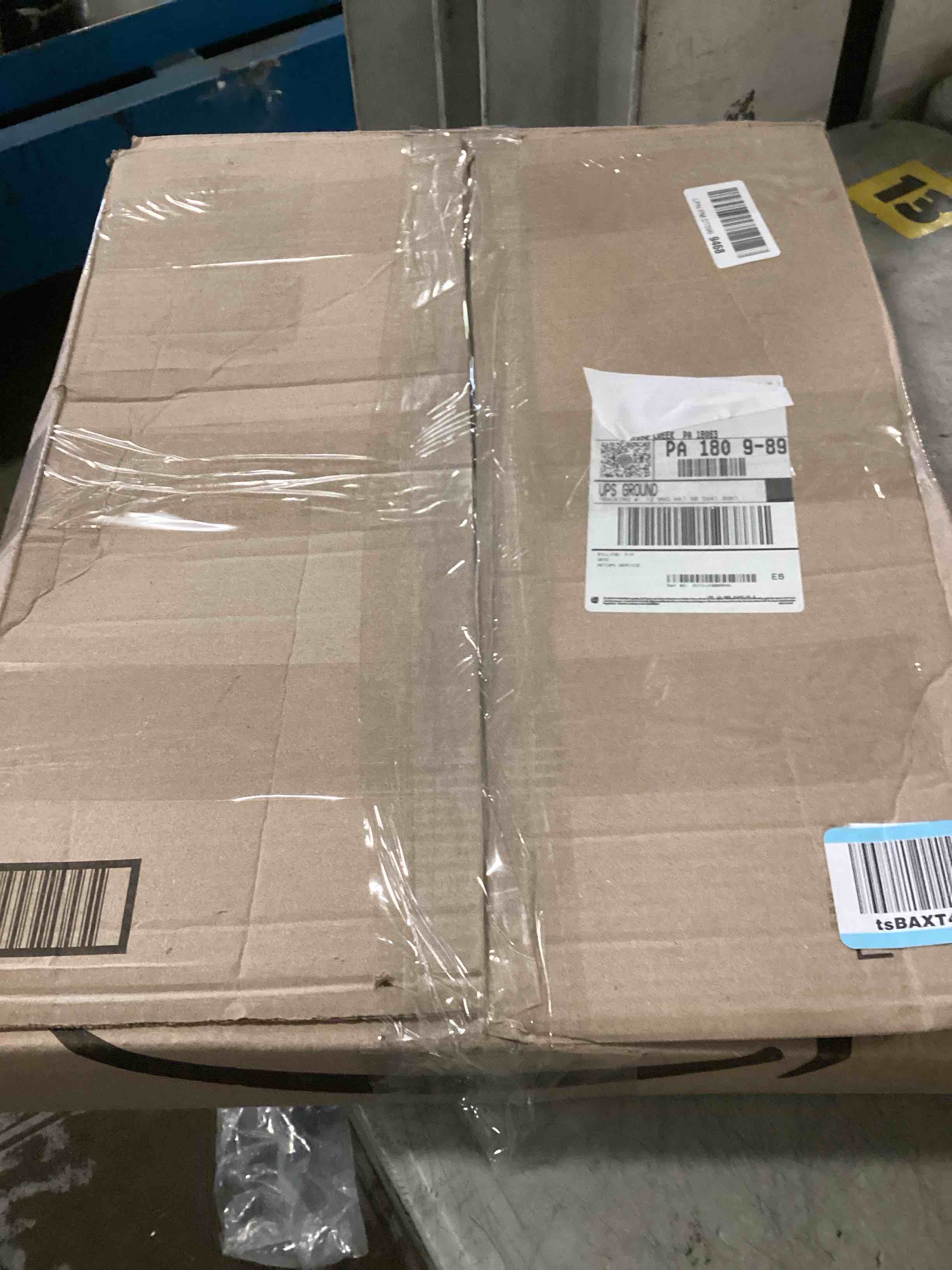https://s3.amazonaws.com/lotting-images-prod/bidfta/PNK2177015_1744893114837.jpeg