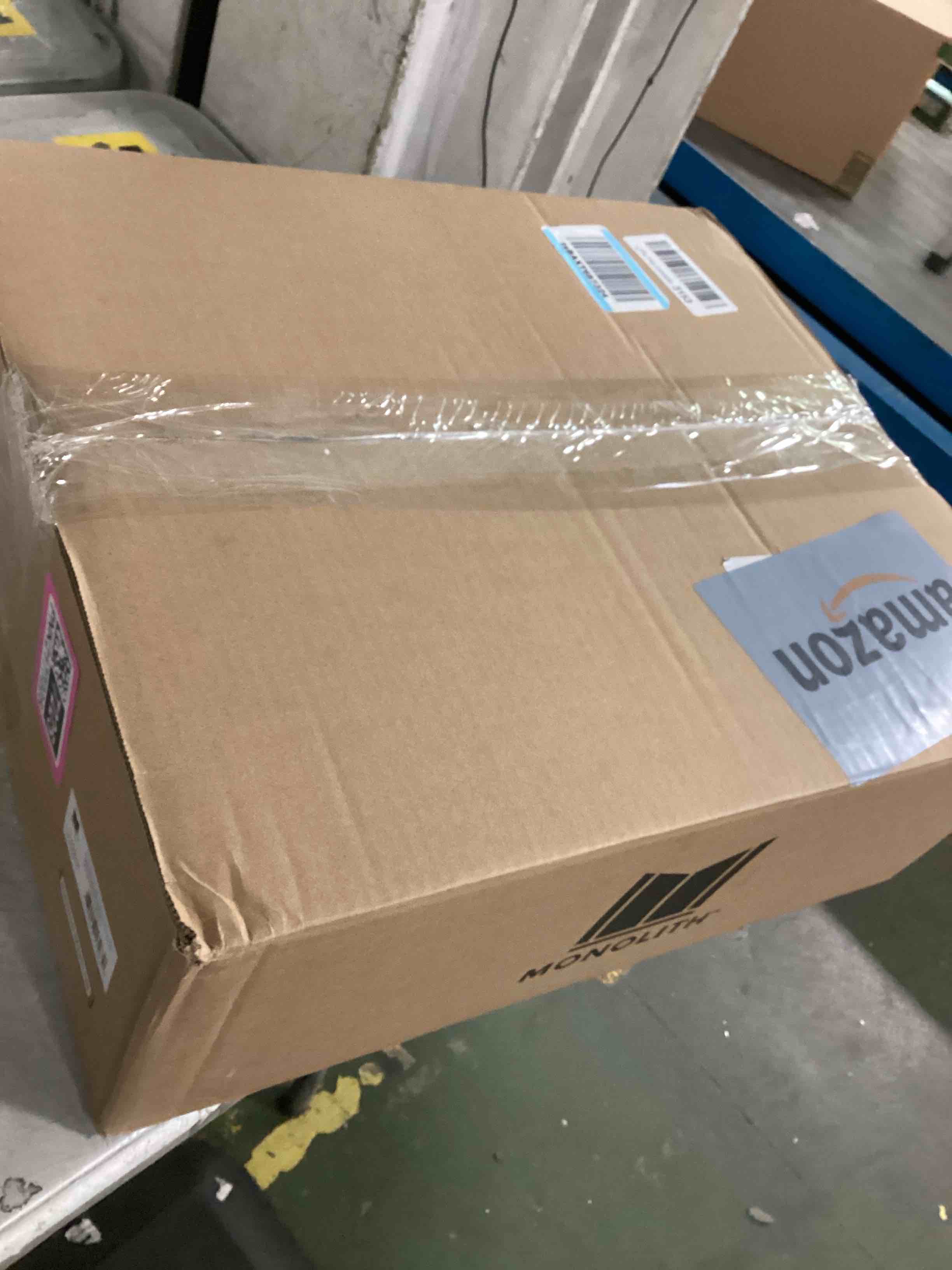 https://s3.amazonaws.com/lotting-images-prod/bidfta/PNK2177225_1744979678514.jpeg