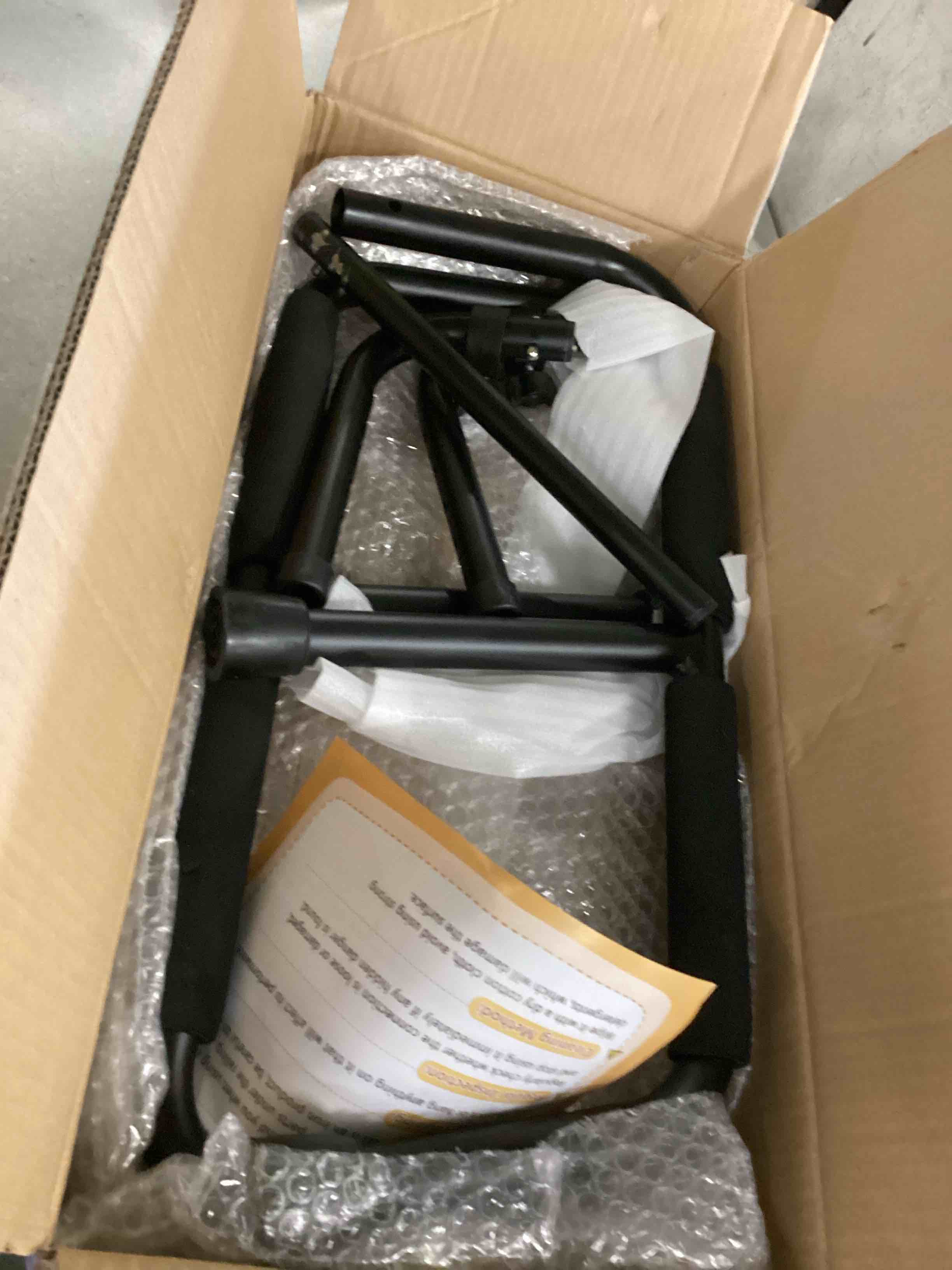https://s3.amazonaws.com/lotting-images-prod/bidfta/PNK2177236_1744980461932.jpeg