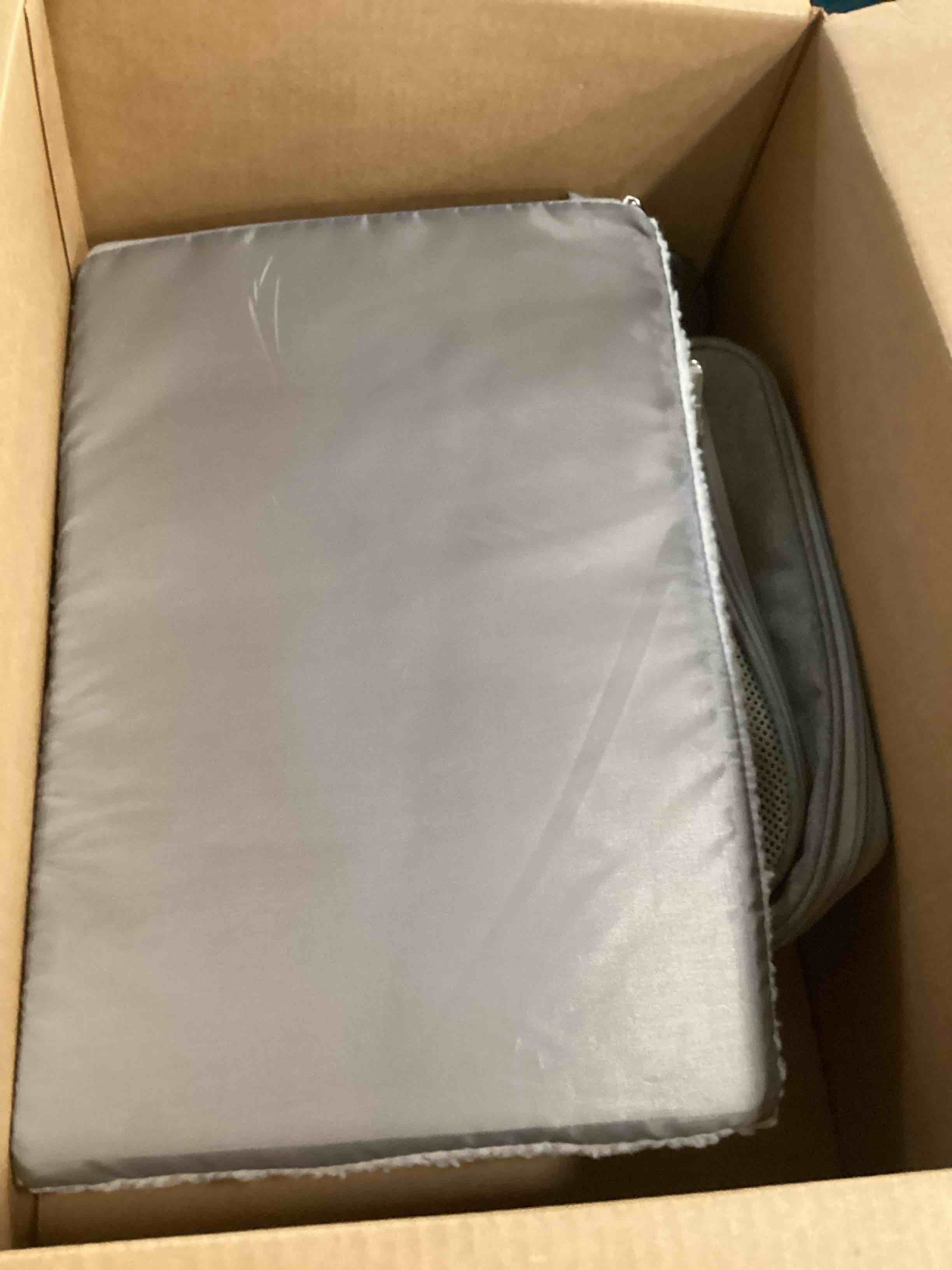 https://s3.amazonaws.com/lotting-images-prod/bidfta/PNK2177325_1745242073577.jpeg