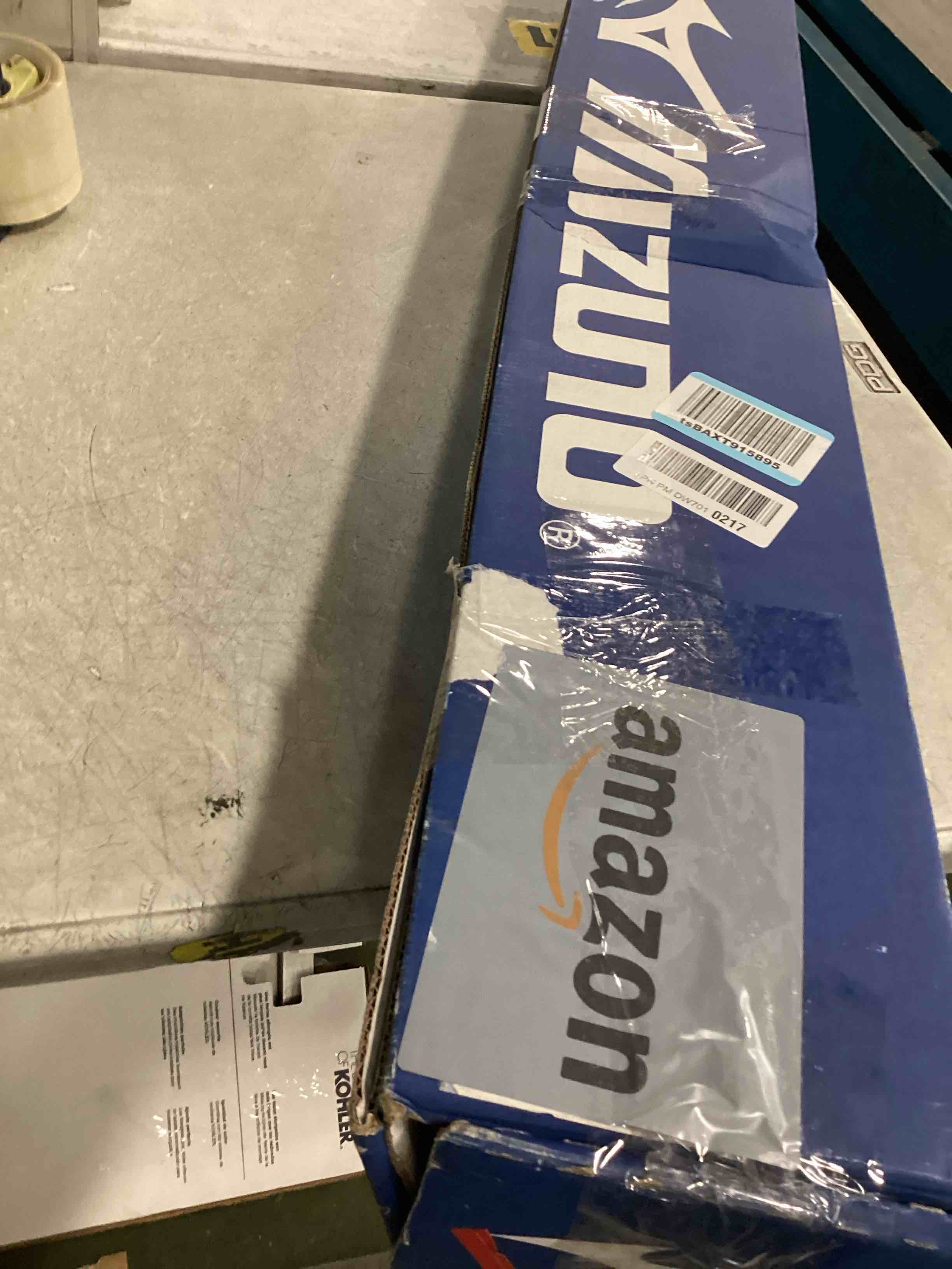 https://s3.amazonaws.com/lotting-images-prod/bidfta/PNK2177415_1745252958725.jpeg