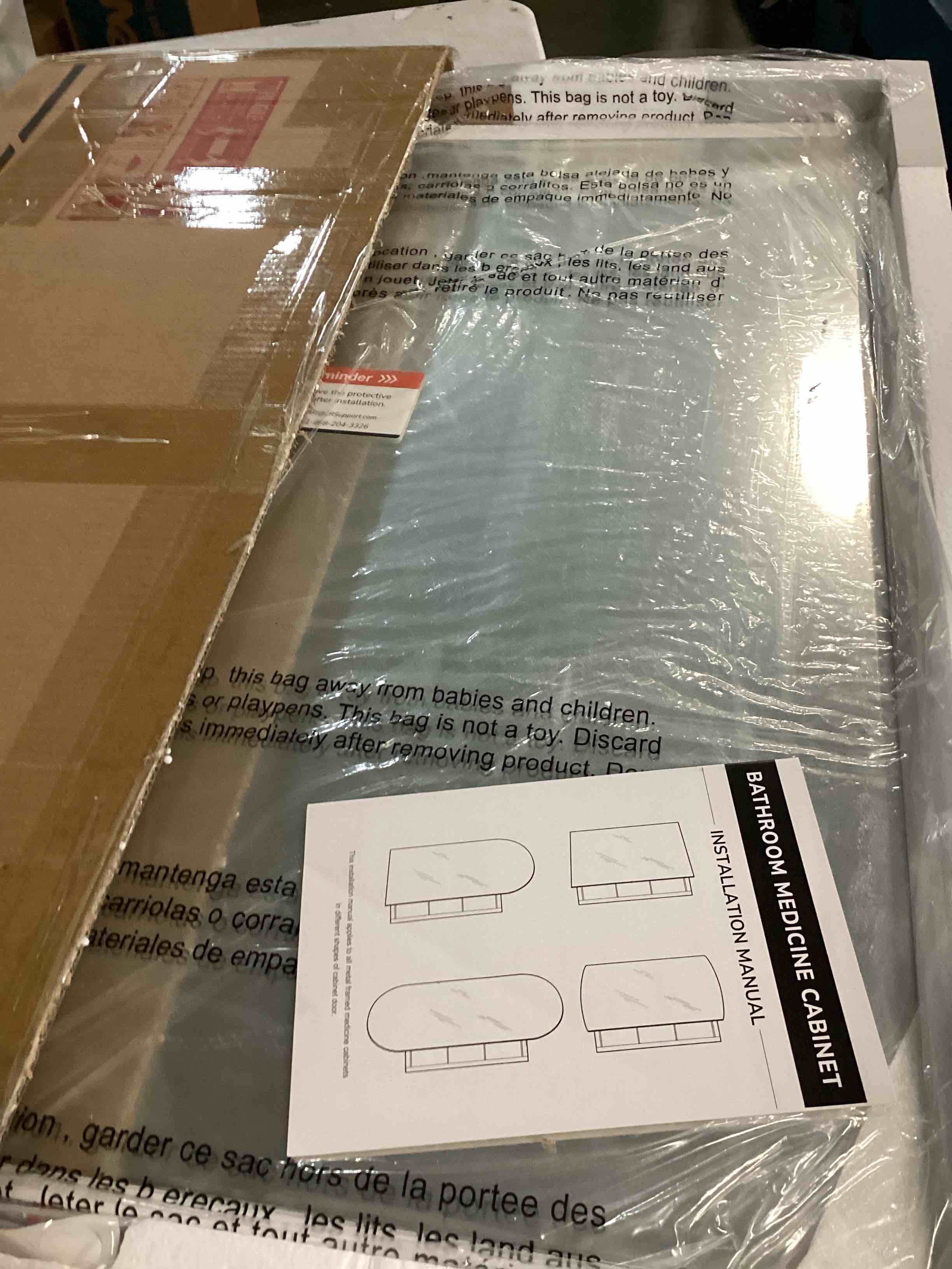 https://s3.amazonaws.com/lotting-images-prod/bidfta/PNK2177425_1745256465790.jpeg