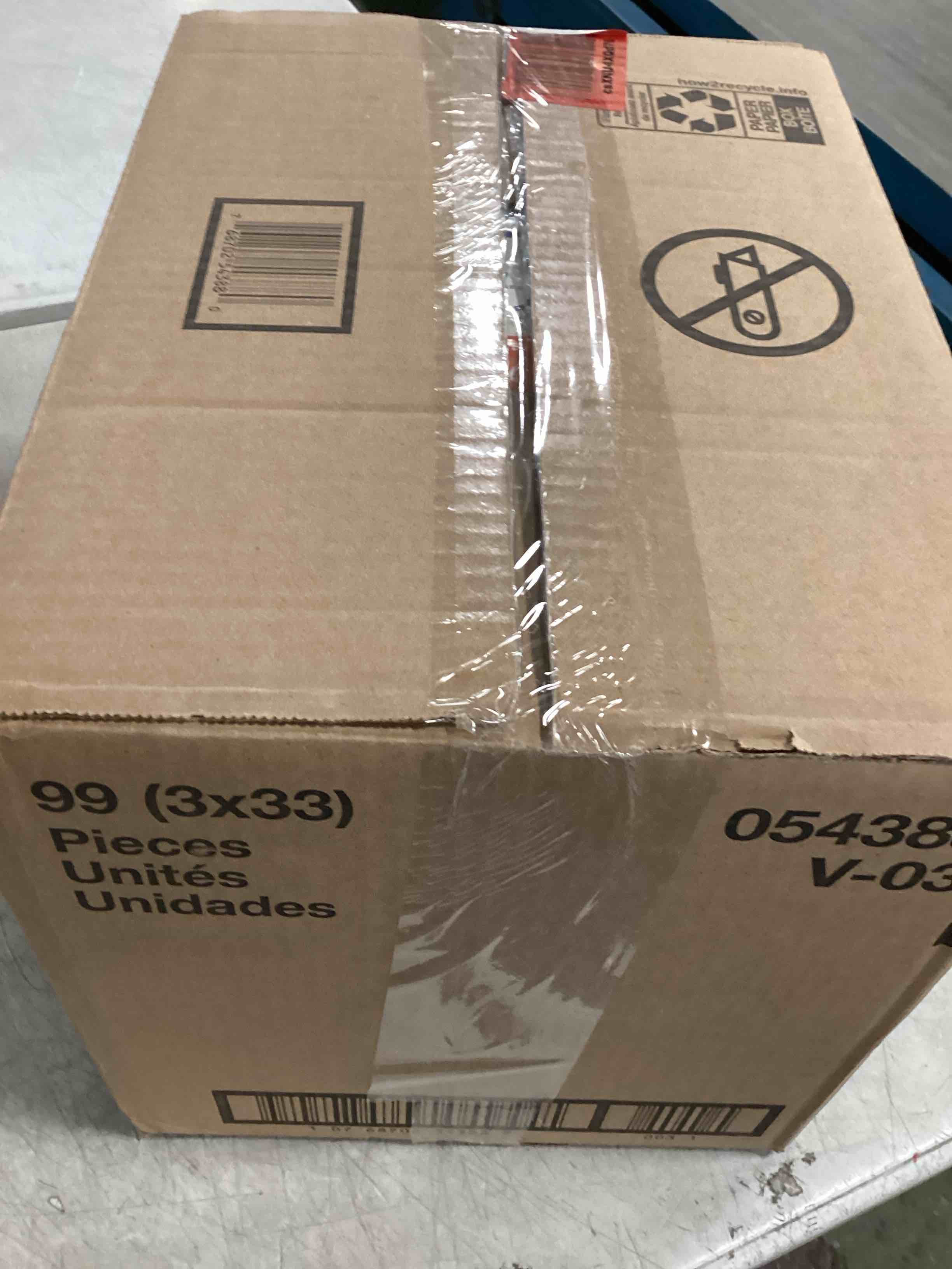 https://s3.amazonaws.com/lotting-images-prod/bidfta/PNK2177513_1745264251451.jpeg