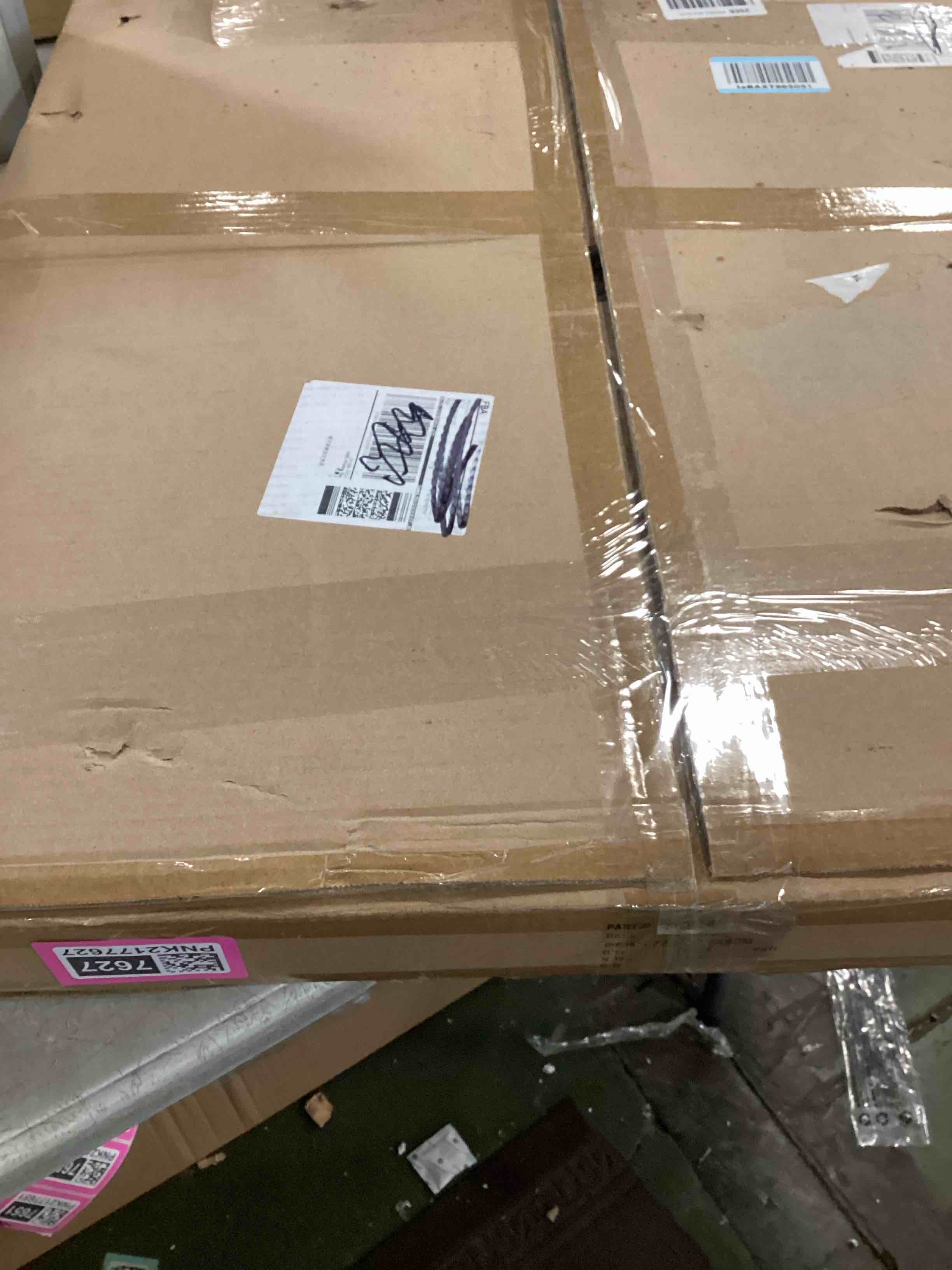 https://s3.amazonaws.com/lotting-images-prod/bidfta/PNK2177627_1745332717435.jpeg