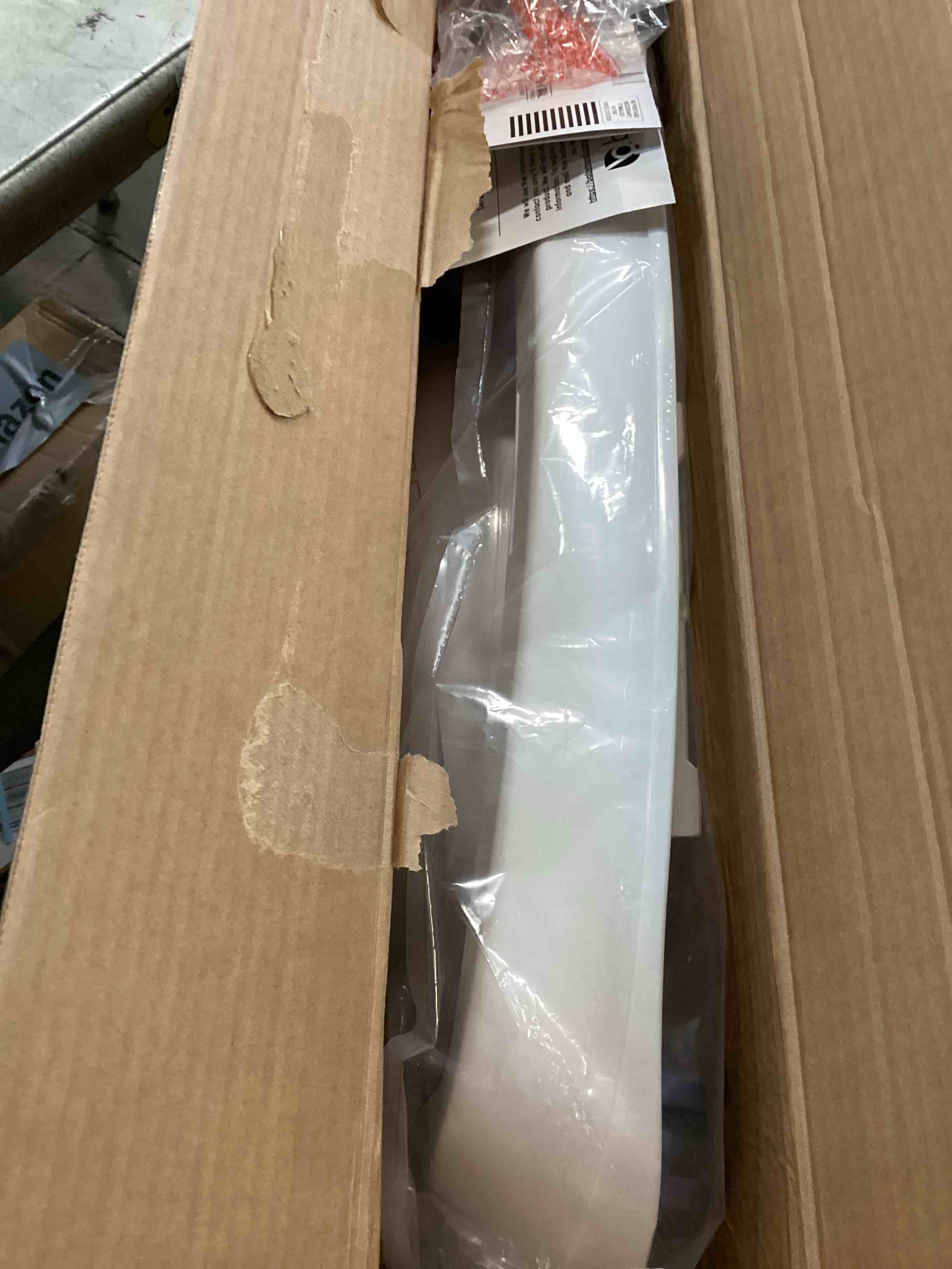 https://s3.amazonaws.com/lotting-images-prod/bidfta/PNK2177657_1745336788966.jpeg