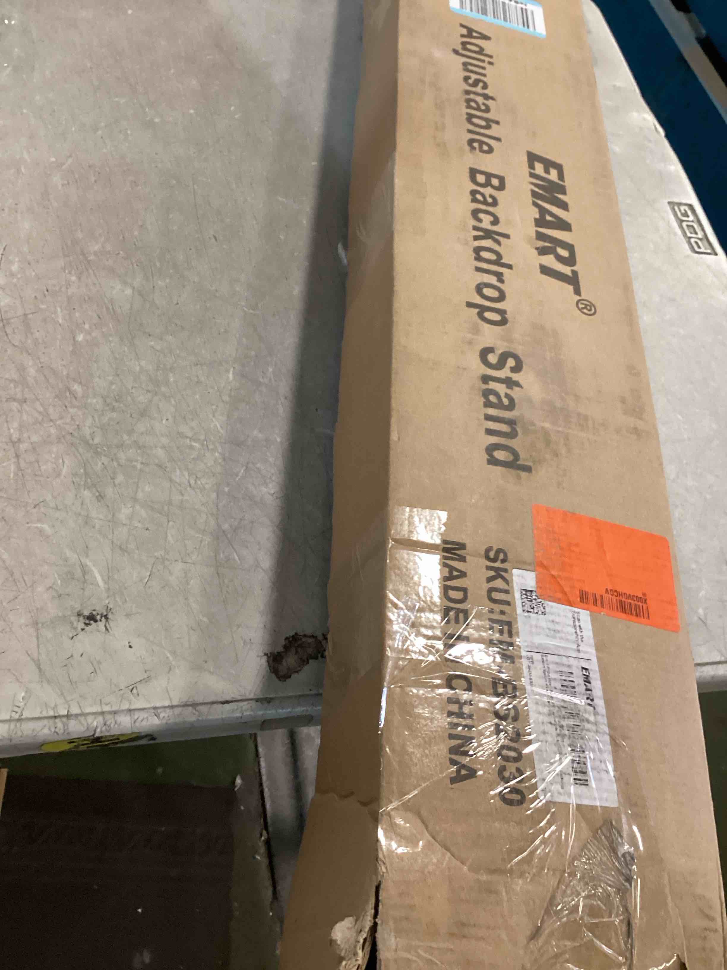https://s3.amazonaws.com/lotting-images-prod/bidfta/PNK2177669_1745338650564.jpeg