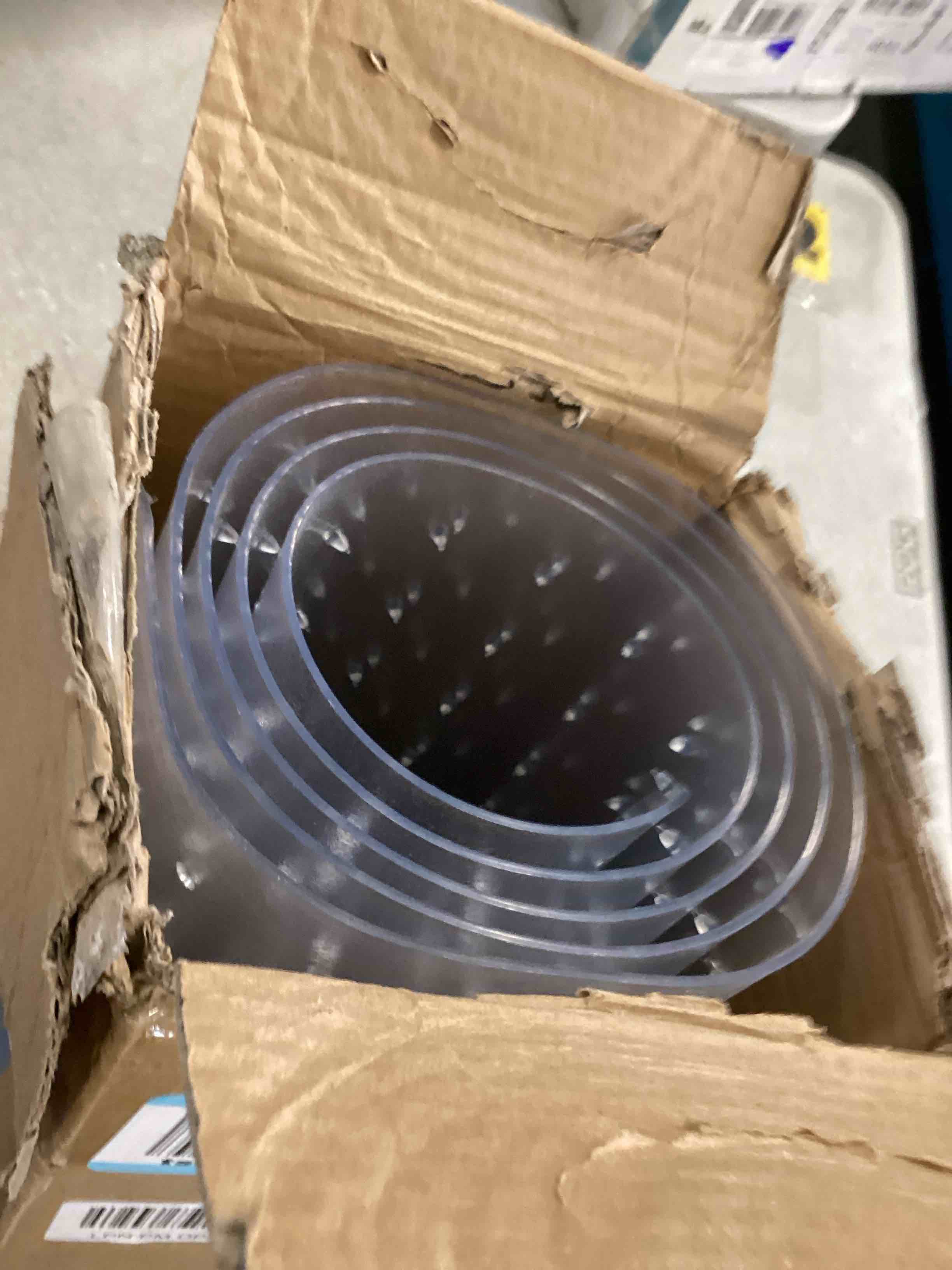 https://s3.amazonaws.com/lotting-images-prod/bidfta/PNK2177740_1745348113171.jpeg