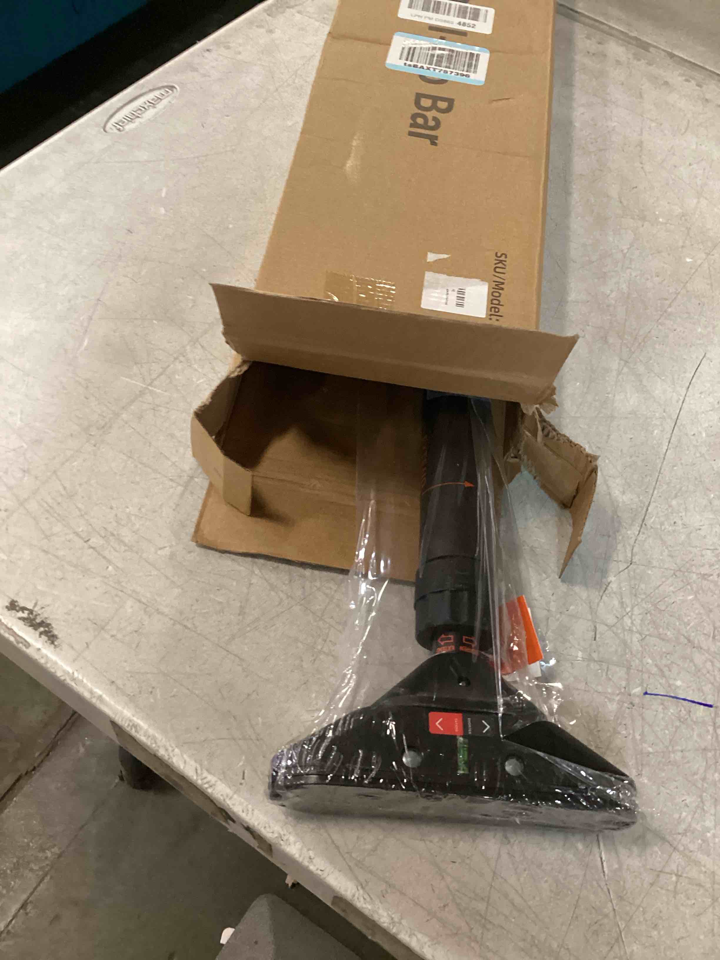 https://s3.amazonaws.com/lotting-images-prod/bidfta/PNK2177855_1745508827611.jpeg