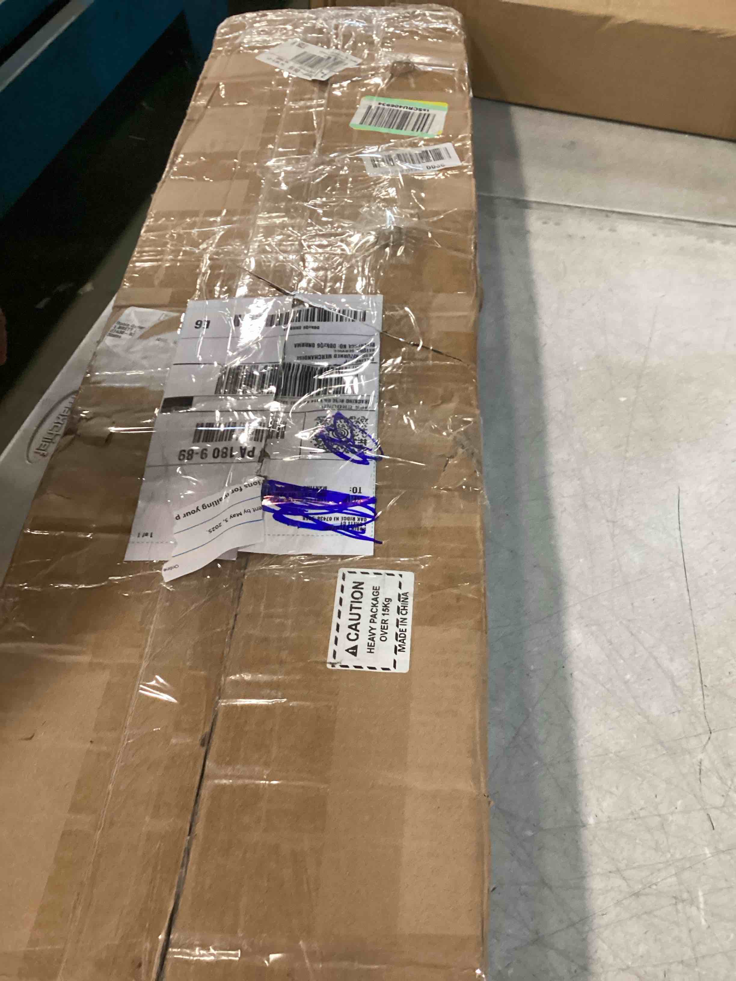 https://s3.amazonaws.com/lotting-images-prod/bidfta/PNK2177857_1745508961395.jpeg