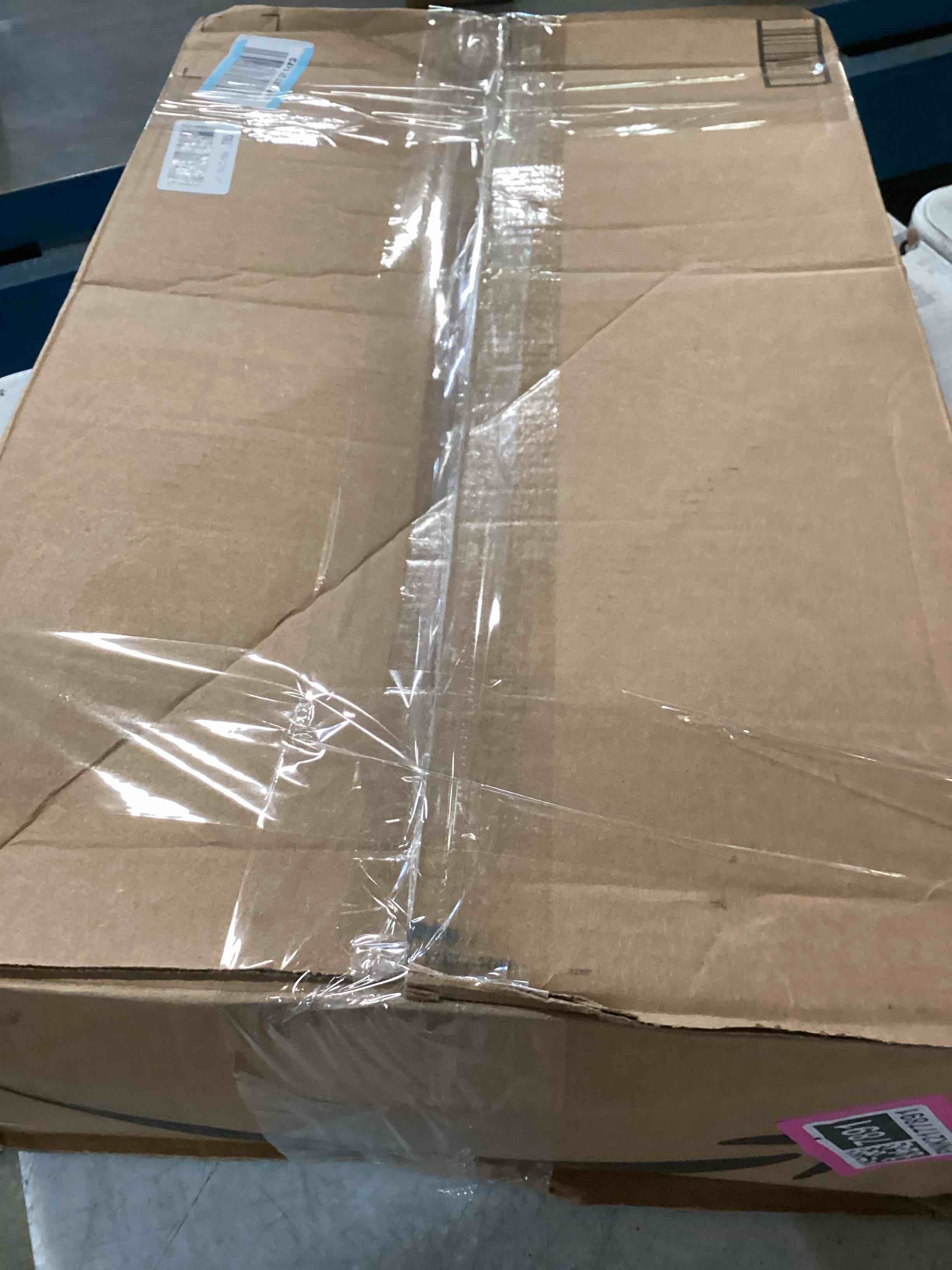 https://s3.amazonaws.com/lotting-images-prod/bidfta/PNK2177892_1745512675026.jpeg