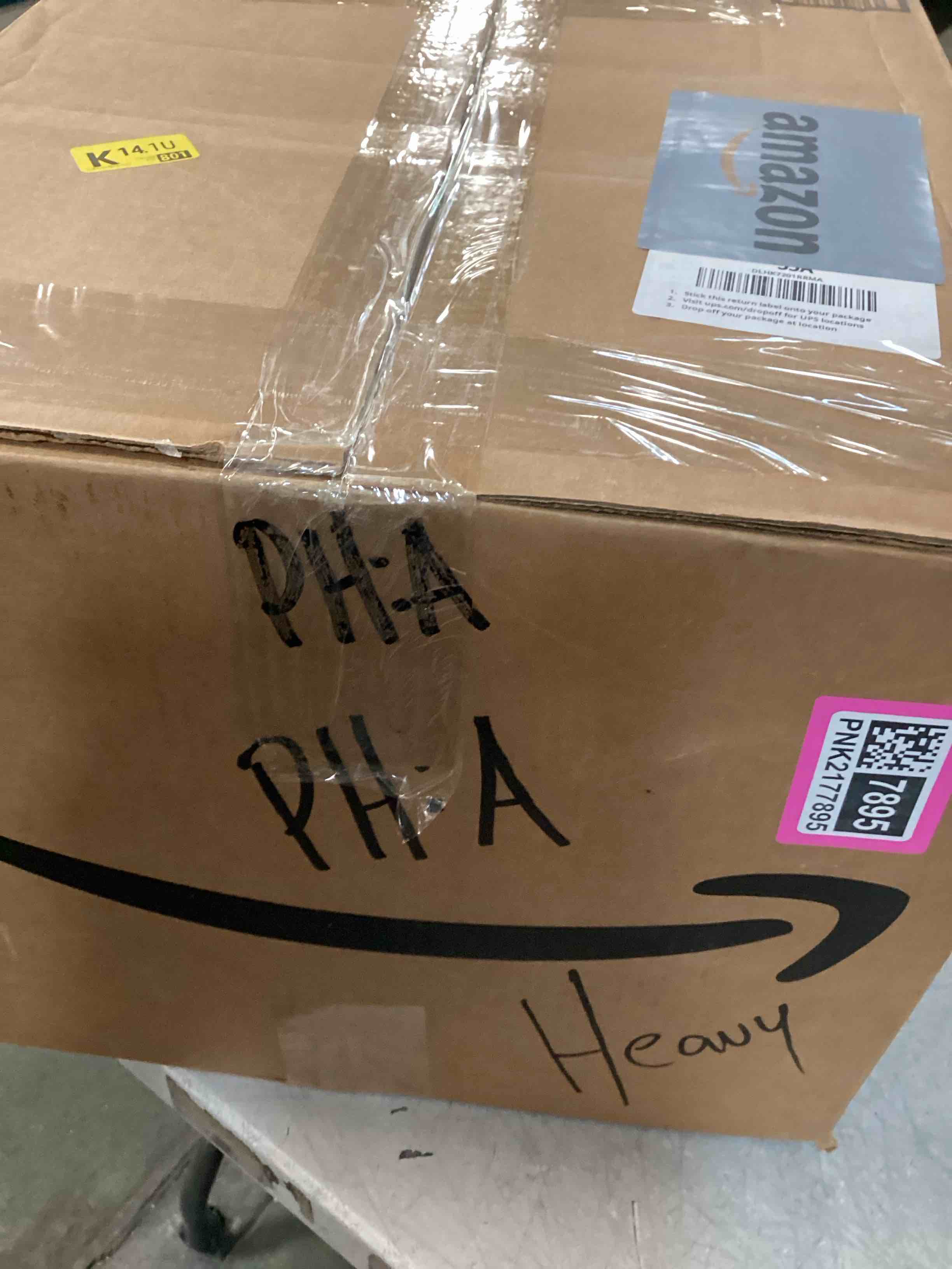 https://s3.amazonaws.com/lotting-images-prod/bidfta/PNK2177895_1745516663287.jpeg