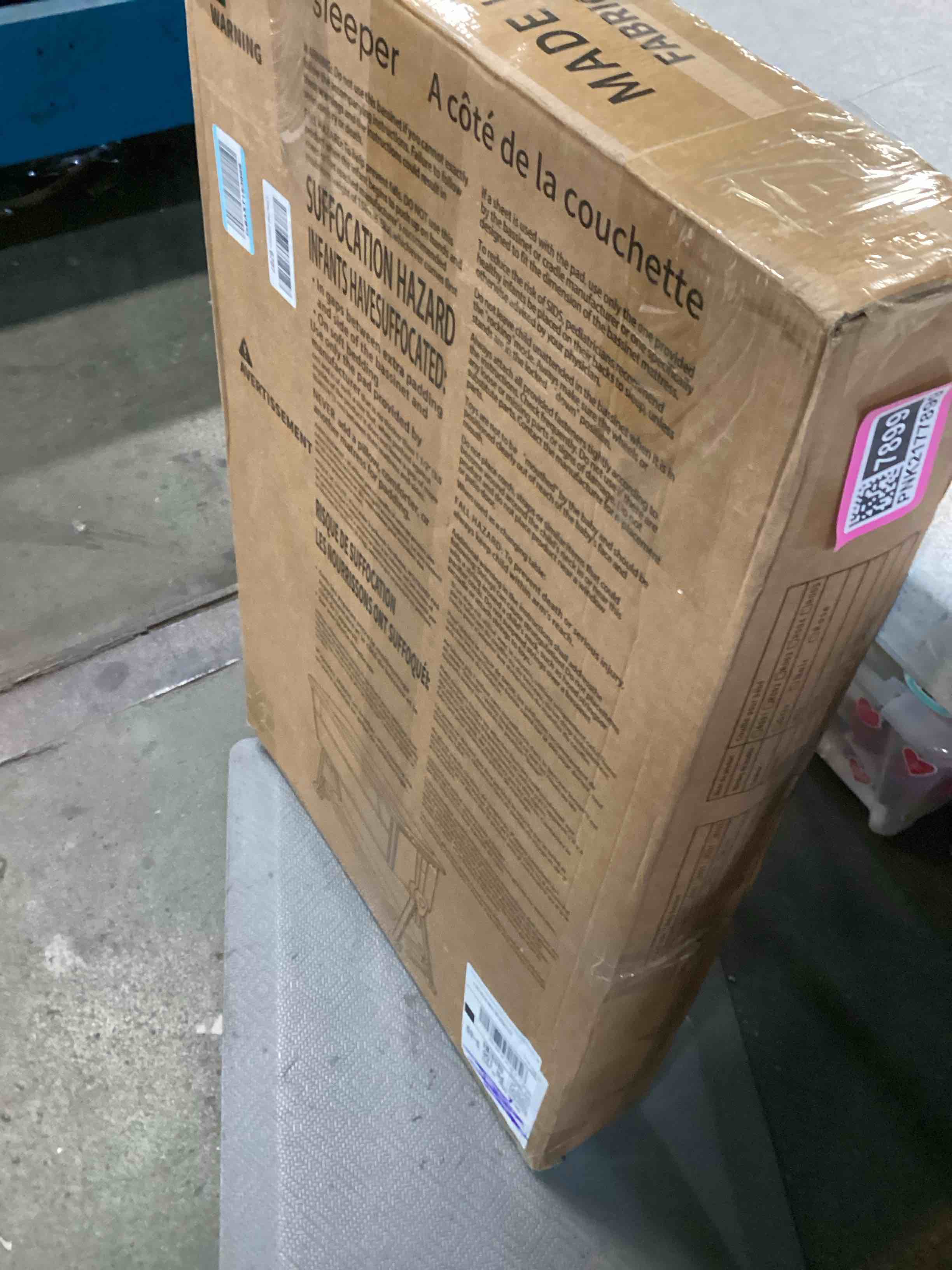 https://s3.amazonaws.com/lotting-images-prod/bidfta/PNK2177899_1745517010902.jpeg