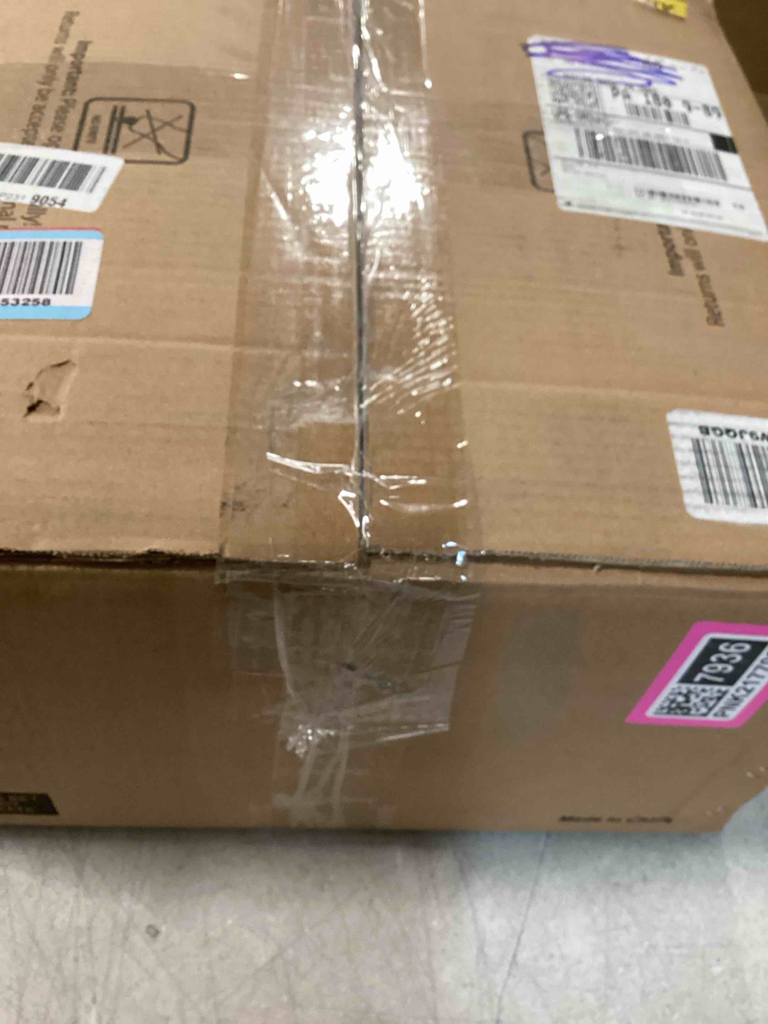 https://s3.amazonaws.com/lotting-images-prod/bidfta/PNK2177936_1745523051909.jpeg