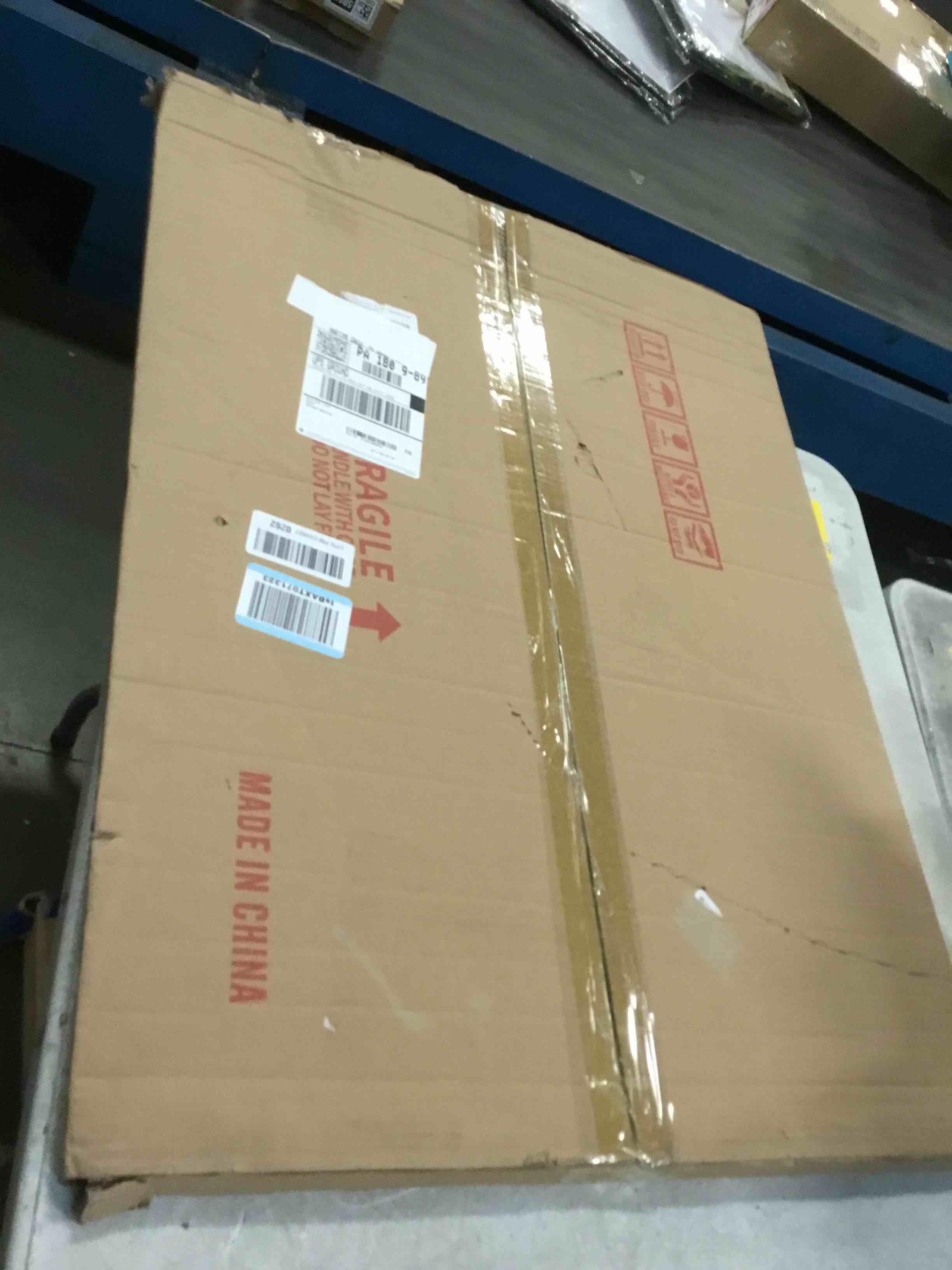 https://s3.amazonaws.com/lotting-images-prod/bidfta/PNK2178476_1746538588649.jpeg