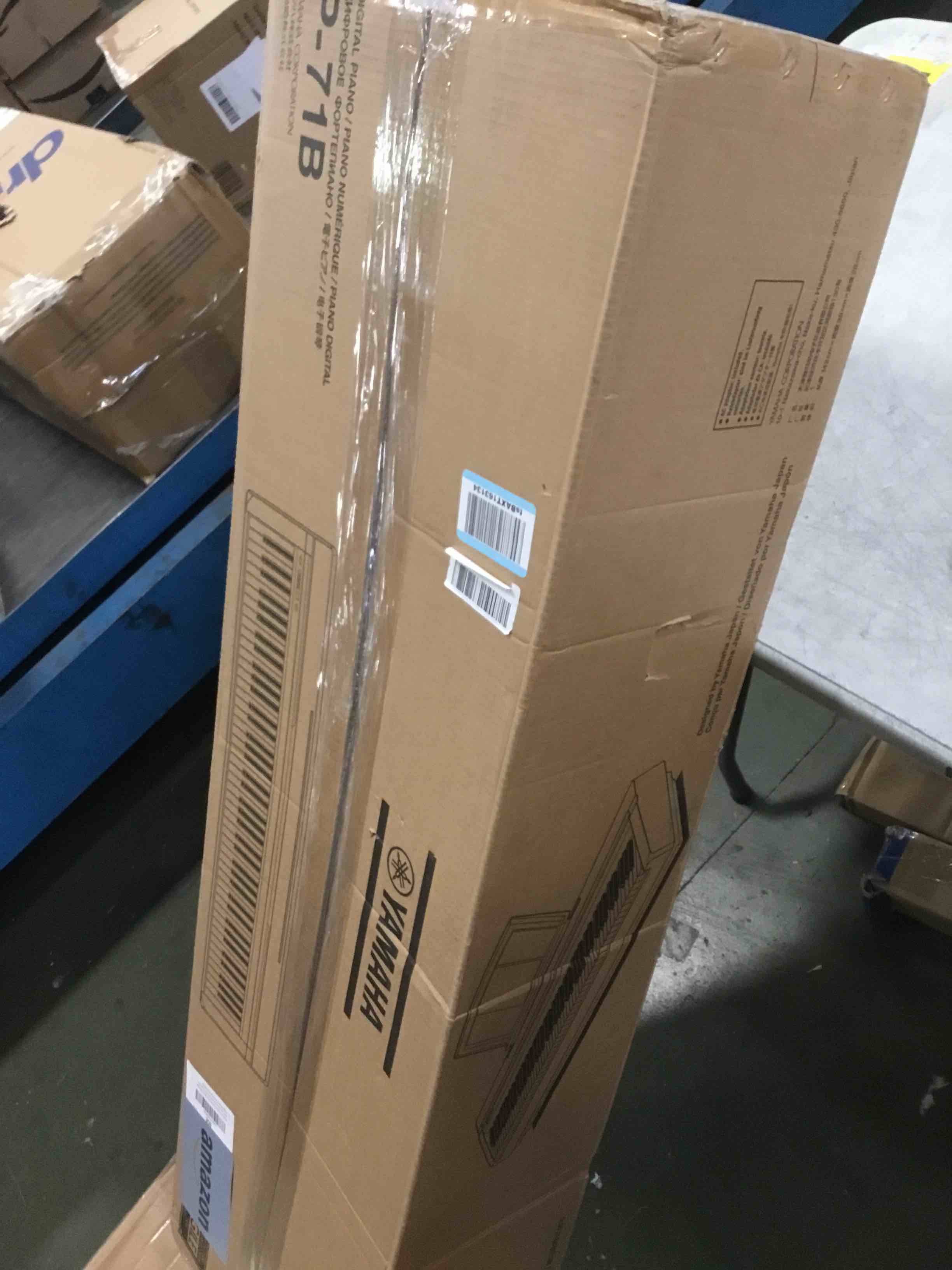 https://s3.amazonaws.com/lotting-images-prod/bidfta/PNK2178493_1746541820455.jpeg