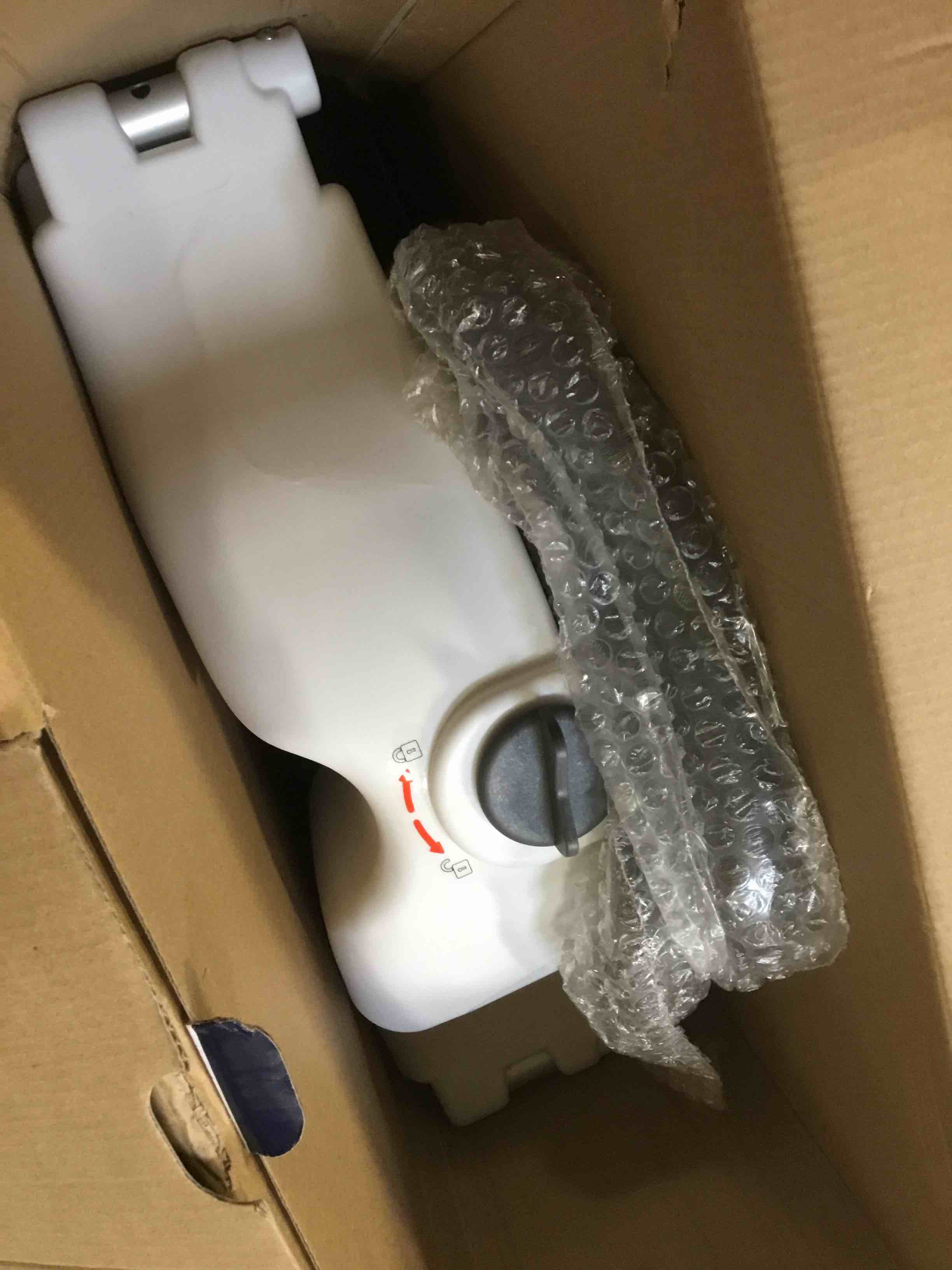 https://s3.amazonaws.com/lotting-images-prod/bidfta/PNK2178544_1746547041626.jpeg