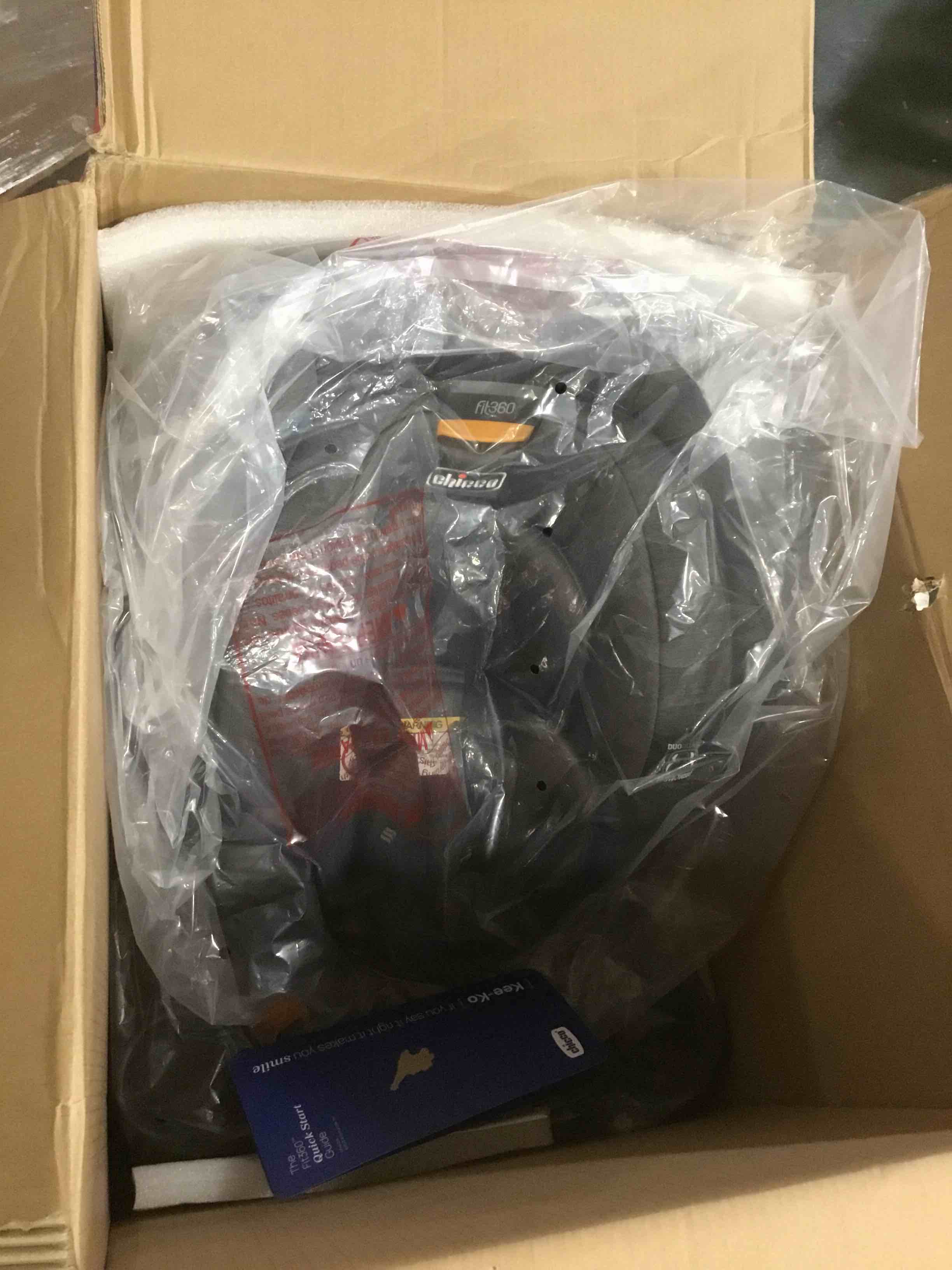 https://s3.amazonaws.com/lotting-images-prod/bidfta/PNK2178691_1746707978380.jpeg