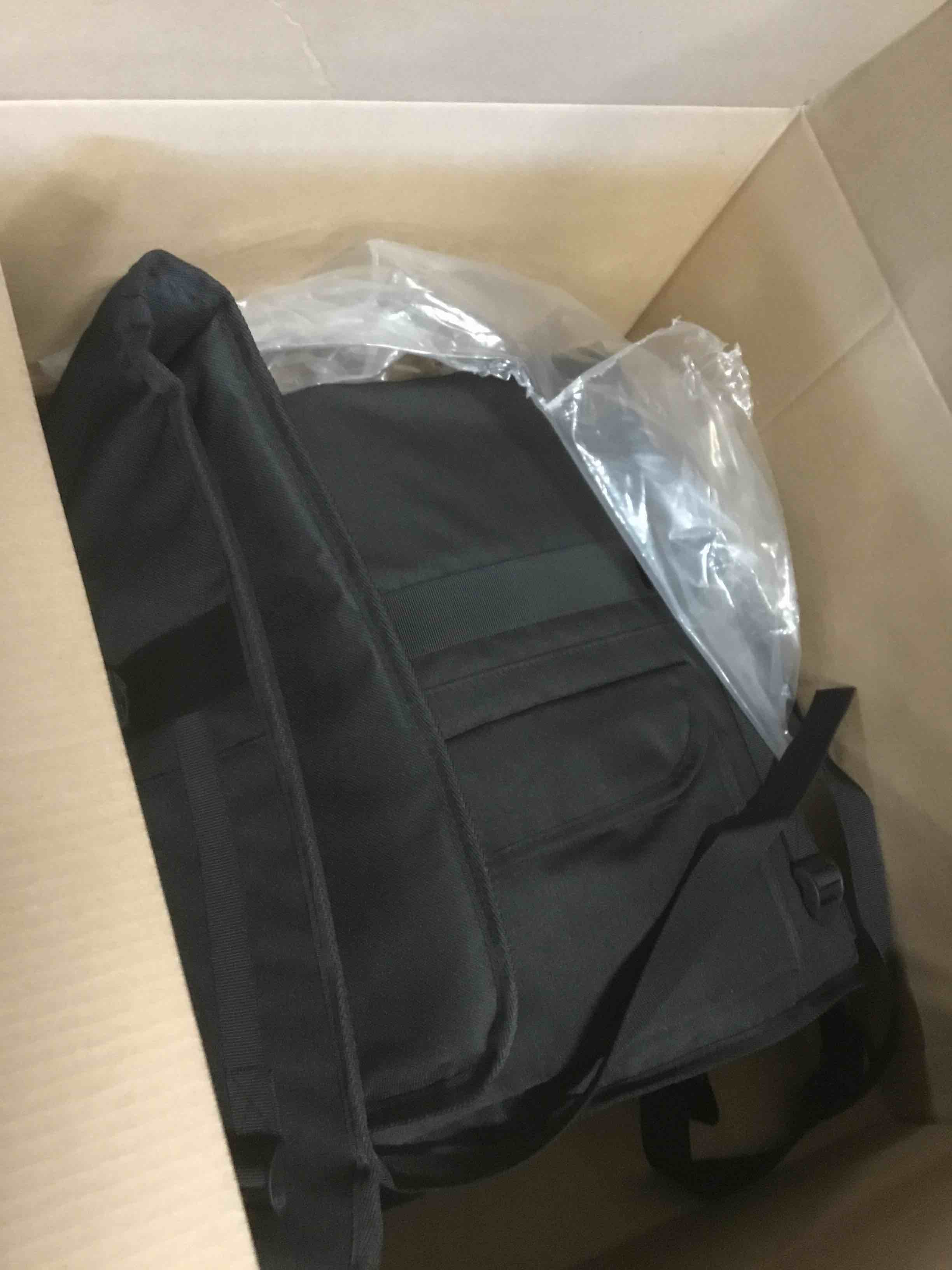 https://s3.amazonaws.com/lotting-images-prod/bidfta/PNK2178992_1746804515612.jpeg