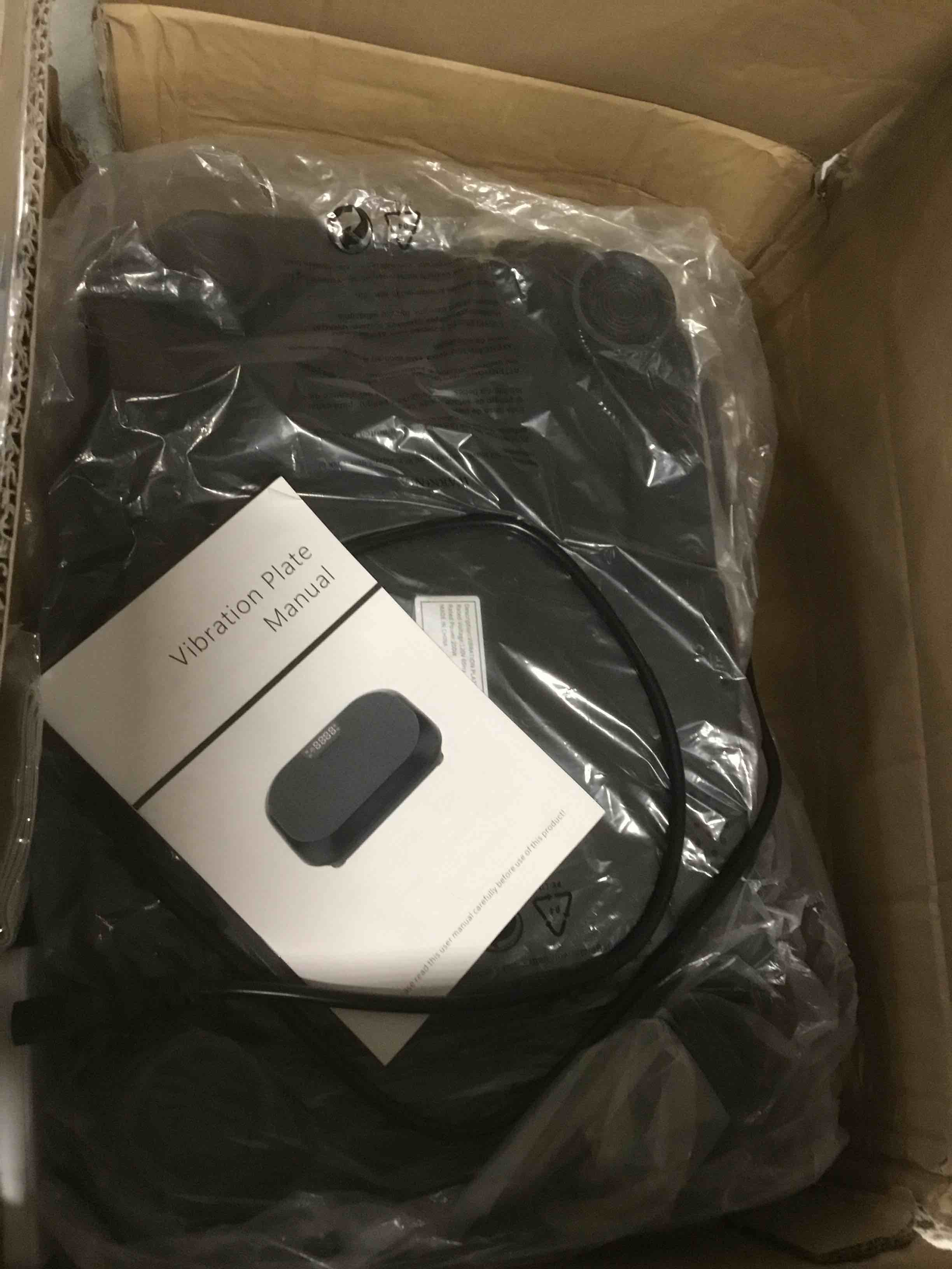https://s3.amazonaws.com/lotting-images-prod/bidfta/PNK2178994_1746804662641.jpeg