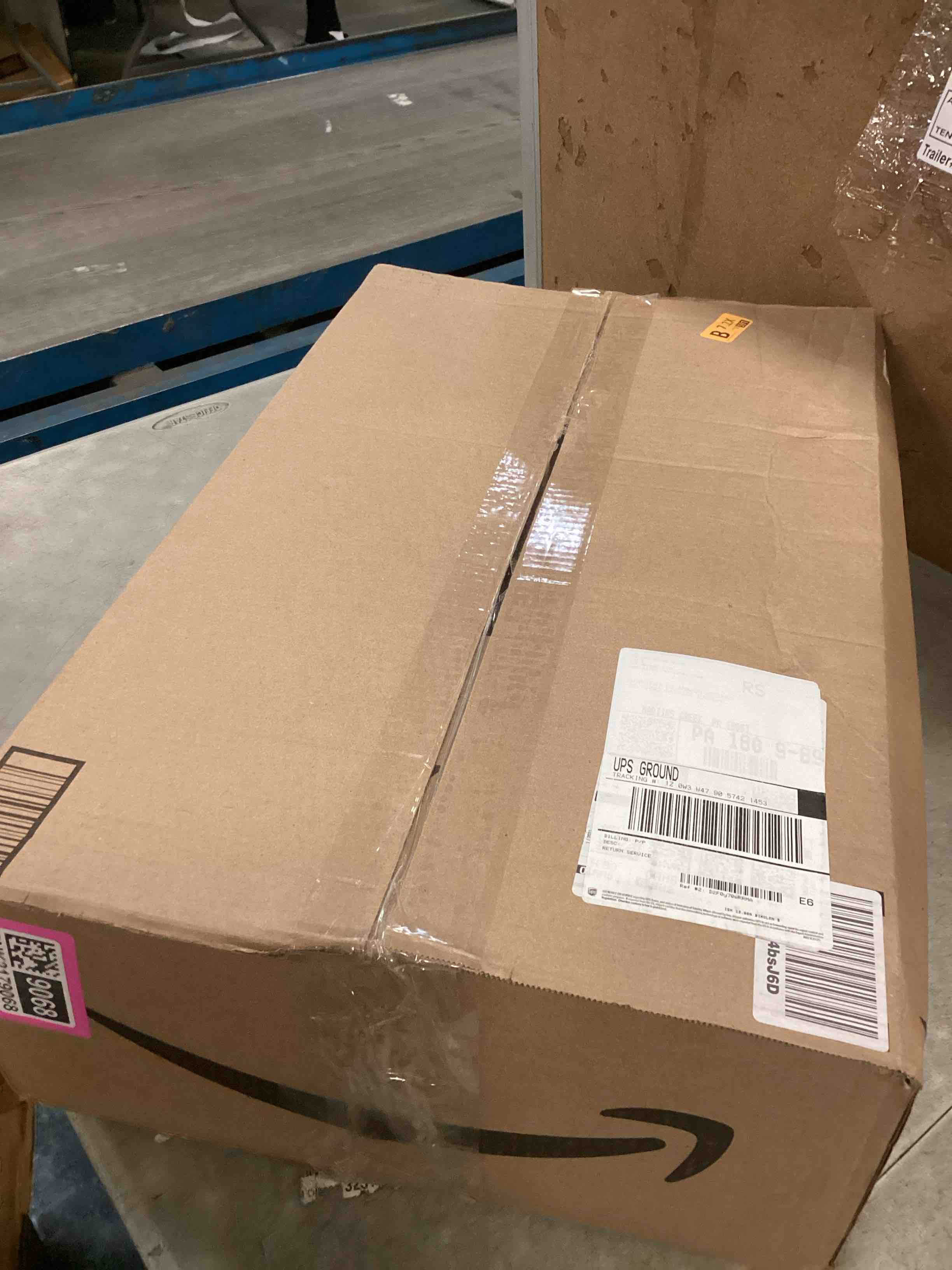 https://s3.amazonaws.com/lotting-images-prod/bidfta/PNK2179068_1743515189072.jpeg