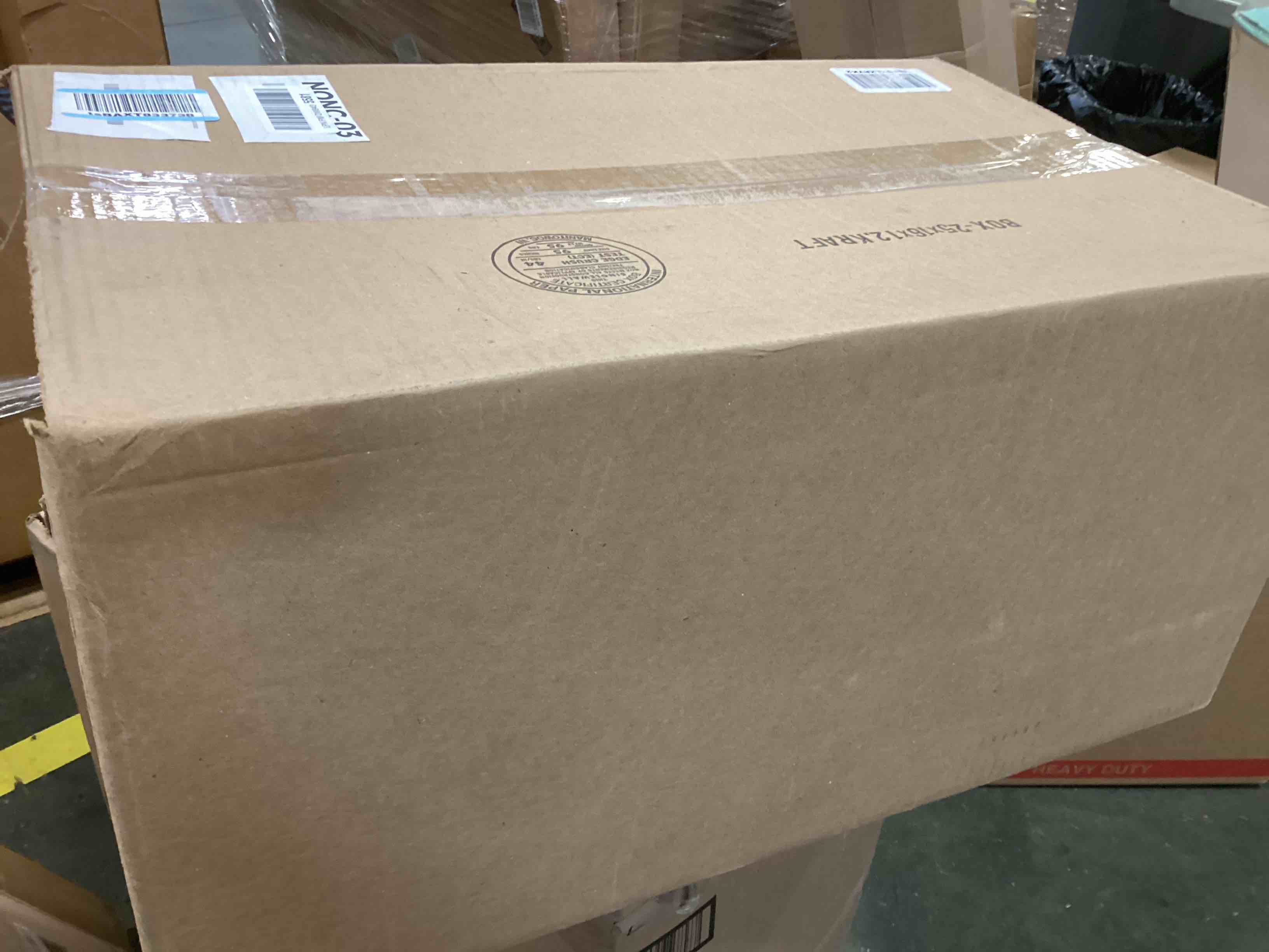 https://s3.amazonaws.com/lotting-images-prod/bidfta/PNK2179592_1743701731523.jpeg
