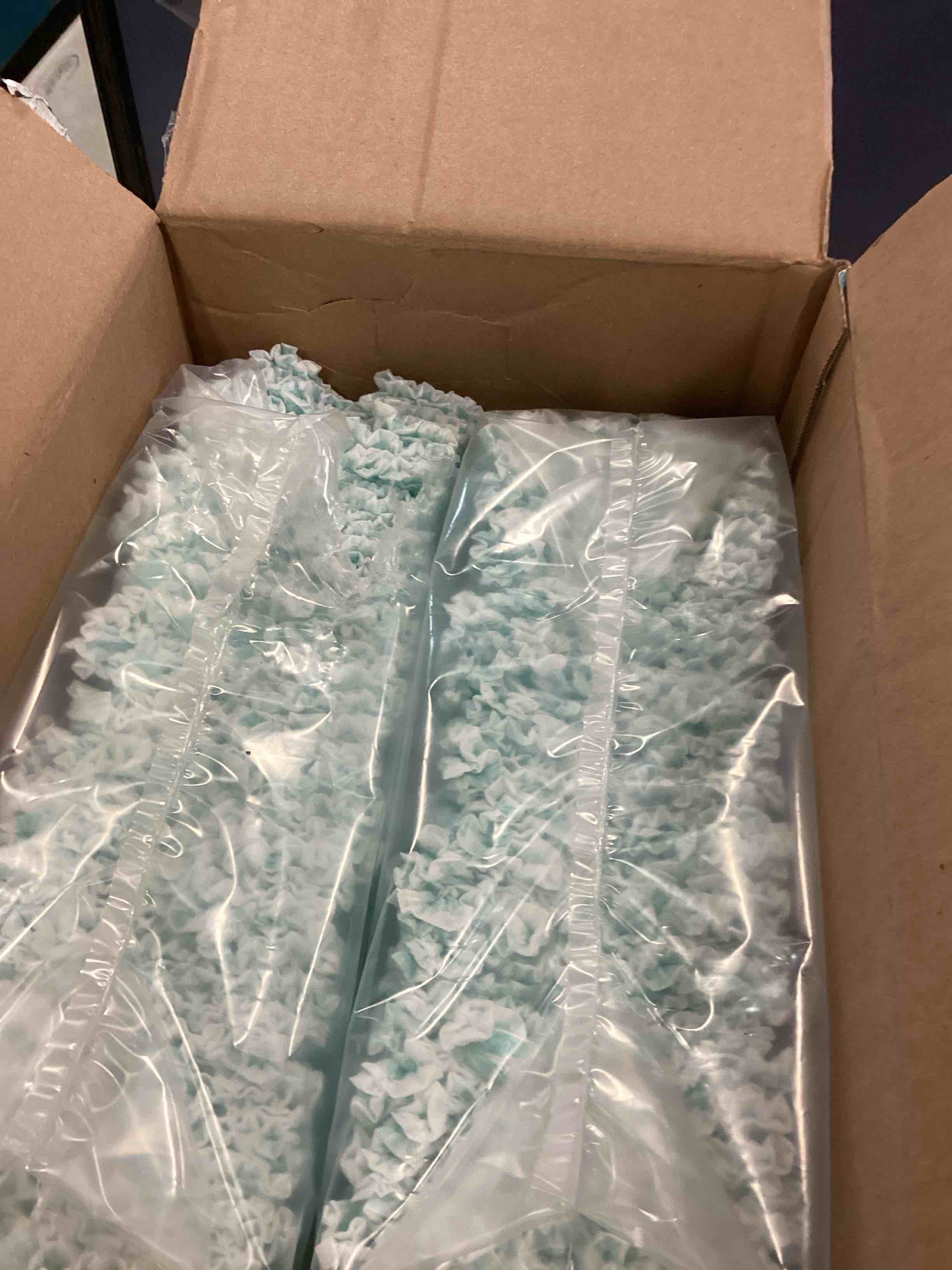 https://s3.amazonaws.com/lotting-images-prod/bidfta/PNK2179849_1744041984630.jpeg