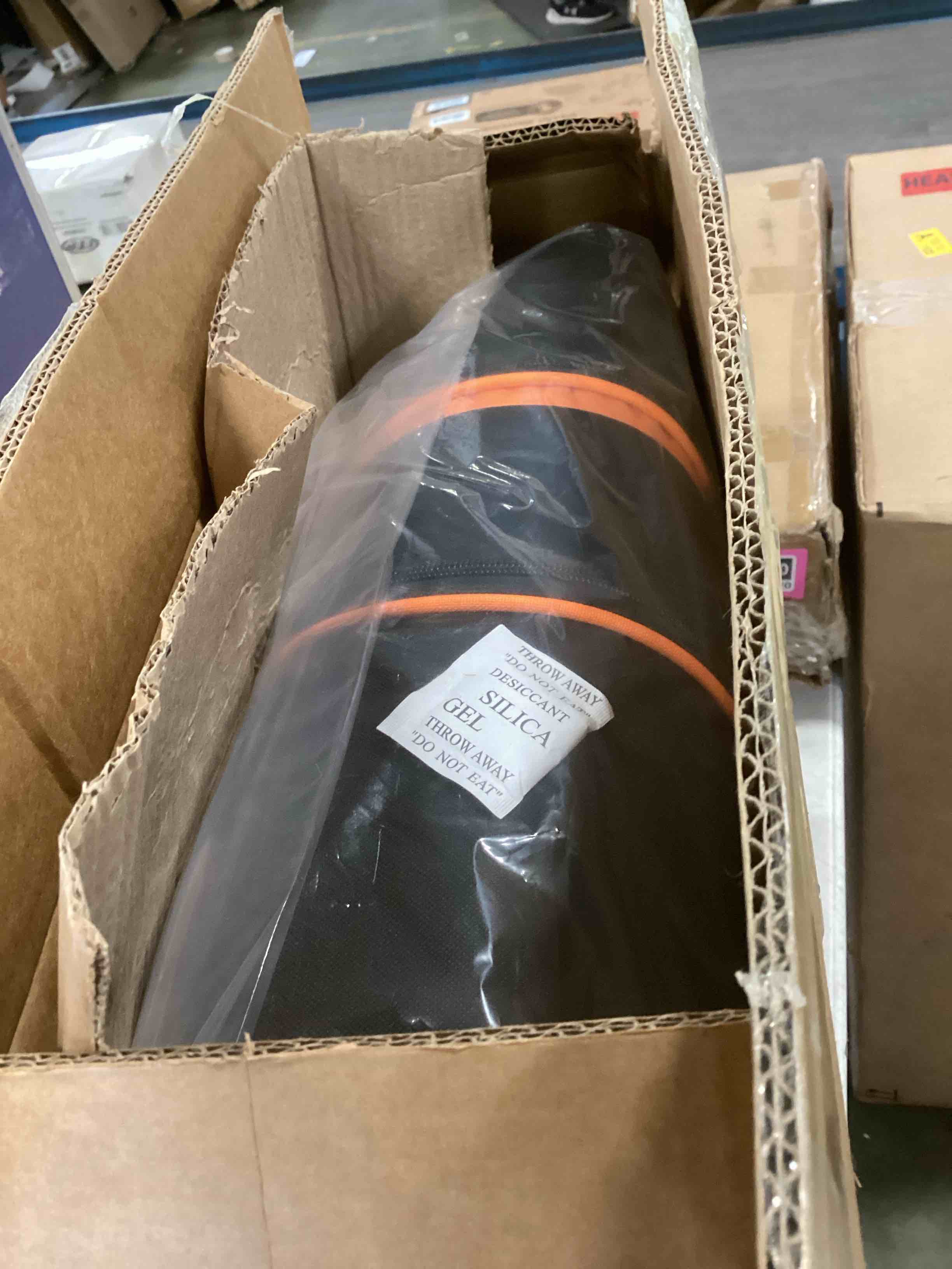 https://s3.amazonaws.com/lotting-images-prod/bidfta/PNK2180931_1744831793434.jpeg