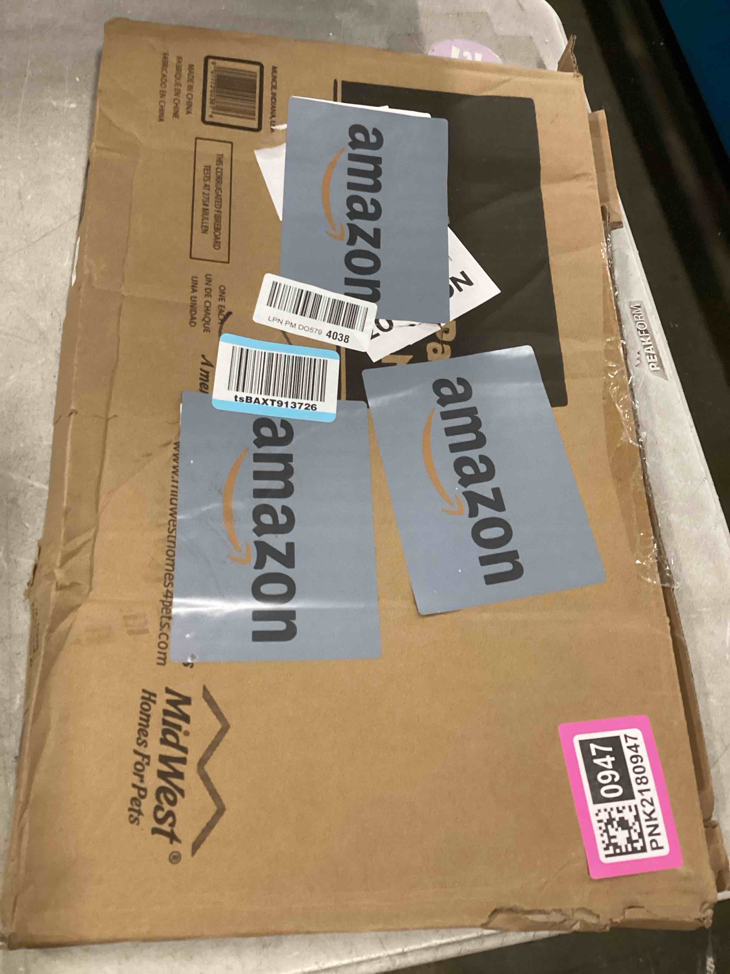 https://s3.amazonaws.com/lotting-images-prod/bidfta/PNK2180947_1744833231706.jpeg
