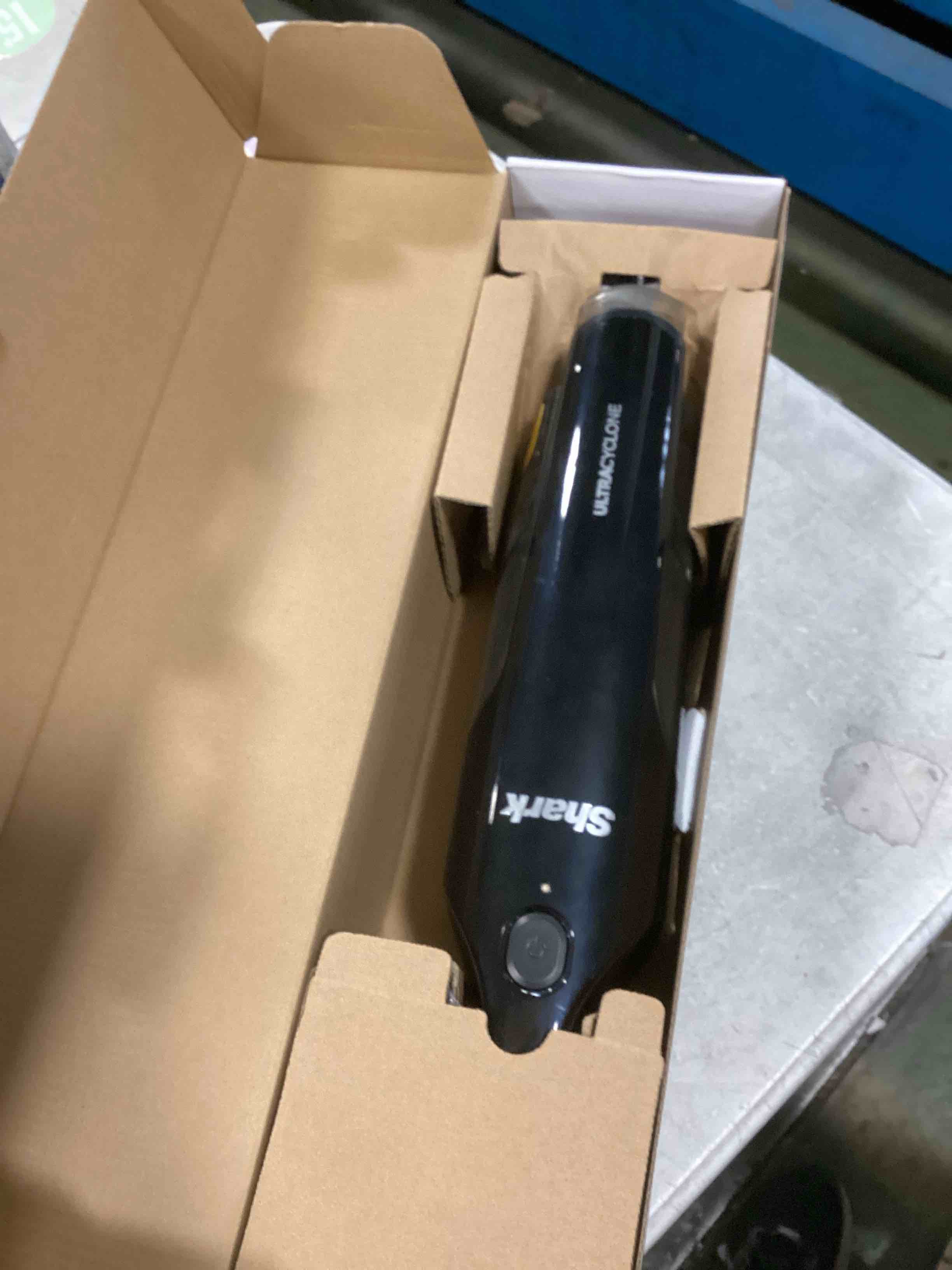 https://s3.amazonaws.com/lotting-images-prod/bidfta/PNK2181146_1744915274358.jpeg