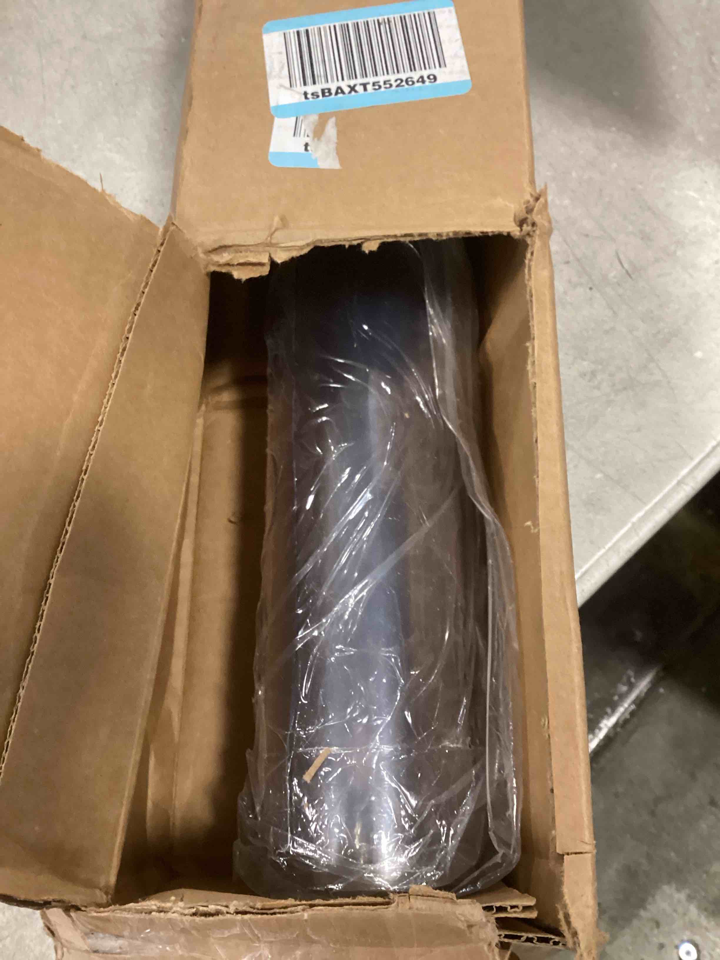 https://s3.amazonaws.com/lotting-images-prod/bidfta/PNK2181163_1744919271838.jpeg