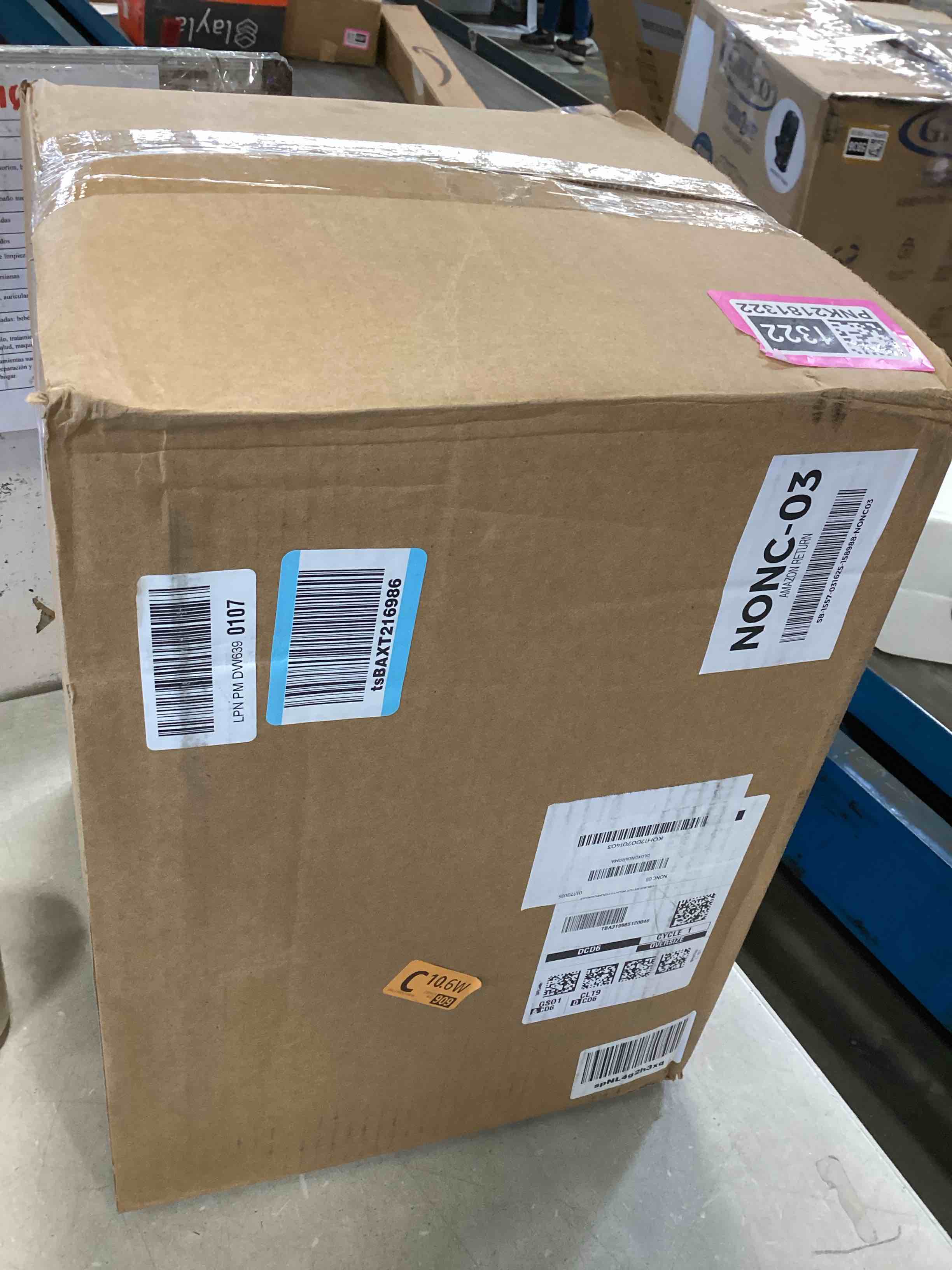 https://s3.amazonaws.com/lotting-images-prod/bidfta/PNK2181322_1745419742950.jpeg