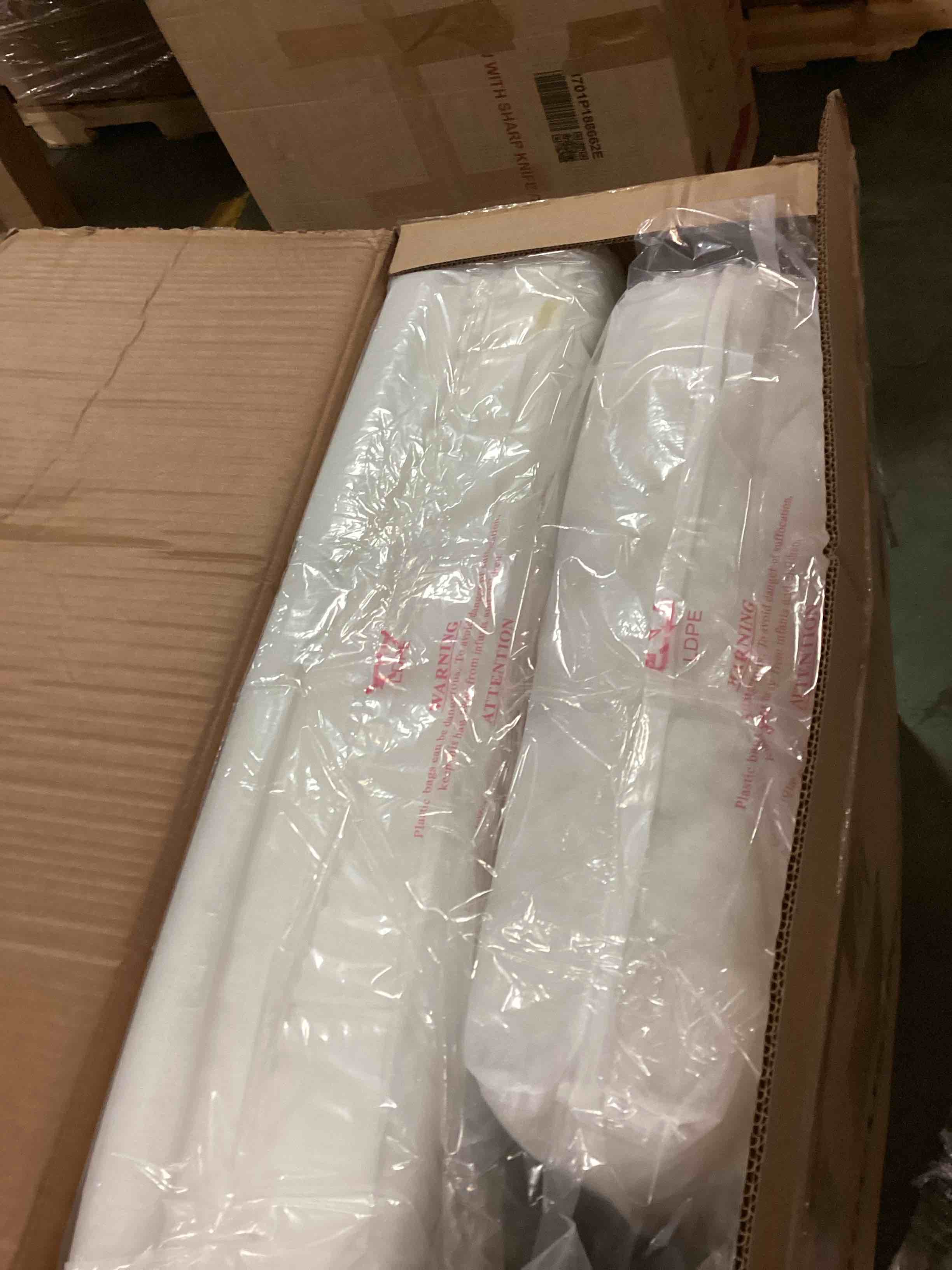 https://s3.amazonaws.com/lotting-images-prod/bidfta/PNK2181906_1745851393690.jpeg