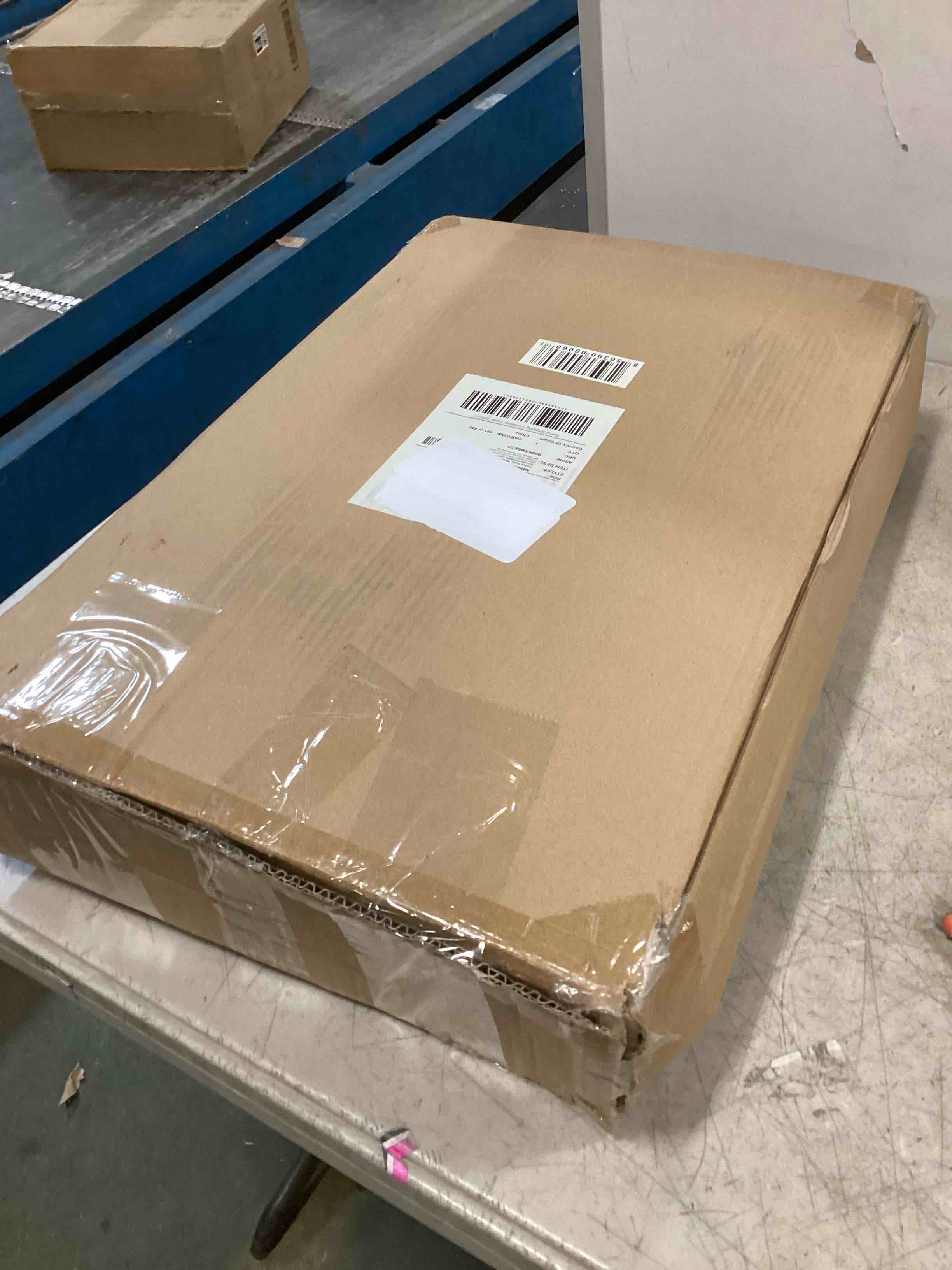 https://s3.amazonaws.com/lotting-images-prod/bidfta/PNK2182826_1743771407921.jpeg