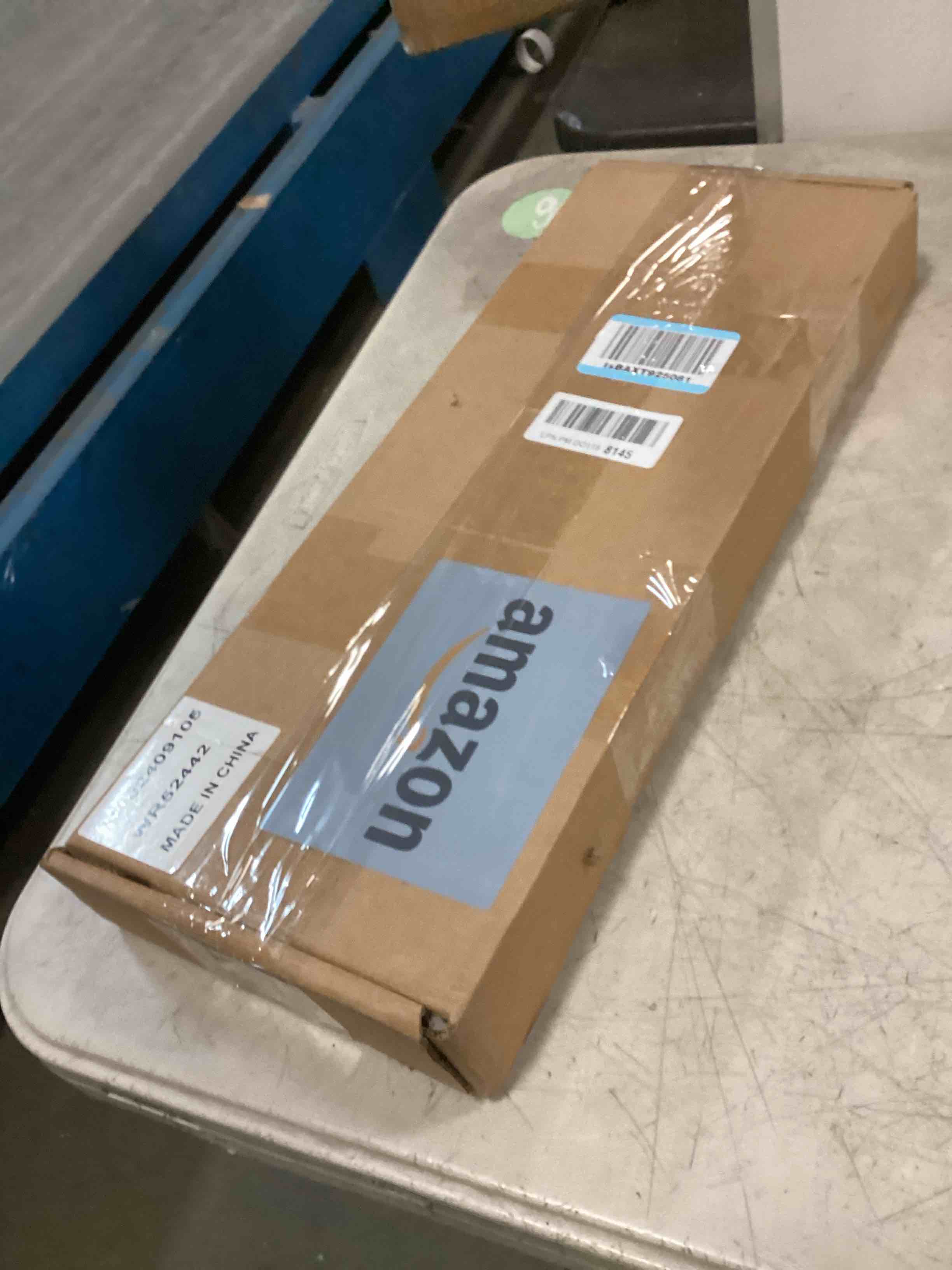 https://s3.amazonaws.com/lotting-images-prod/bidfta/PNK2182893_1743797131074.jpeg