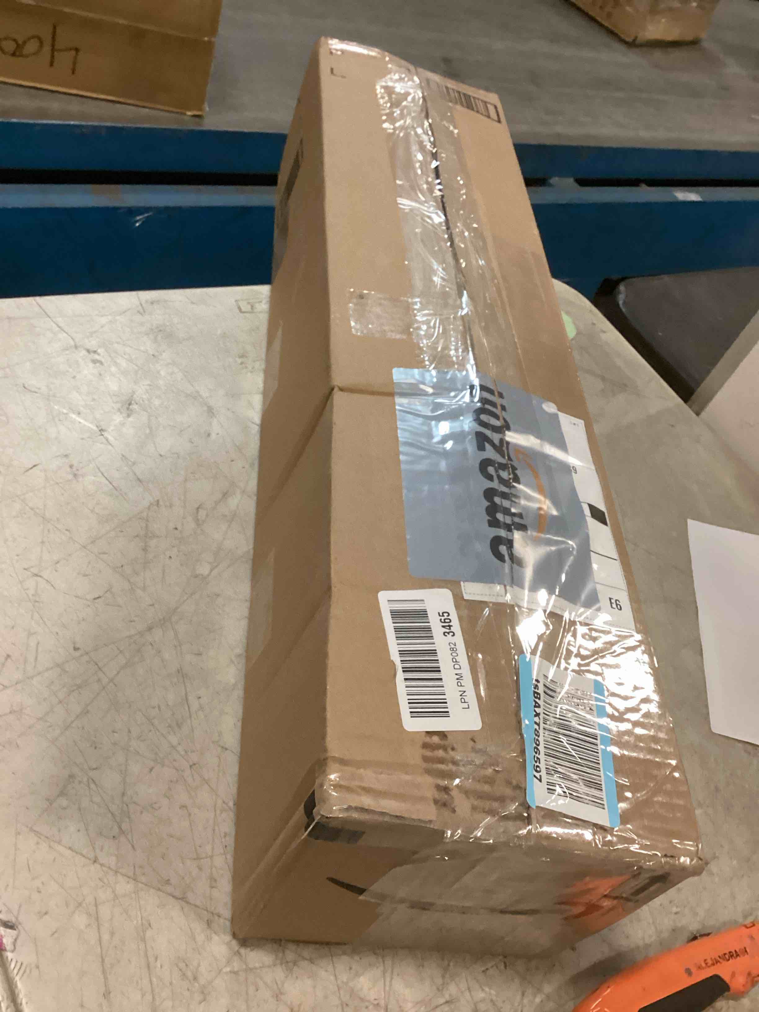 https://s3.amazonaws.com/lotting-images-prod/bidfta/PNK2182900_1743797607373.jpeg