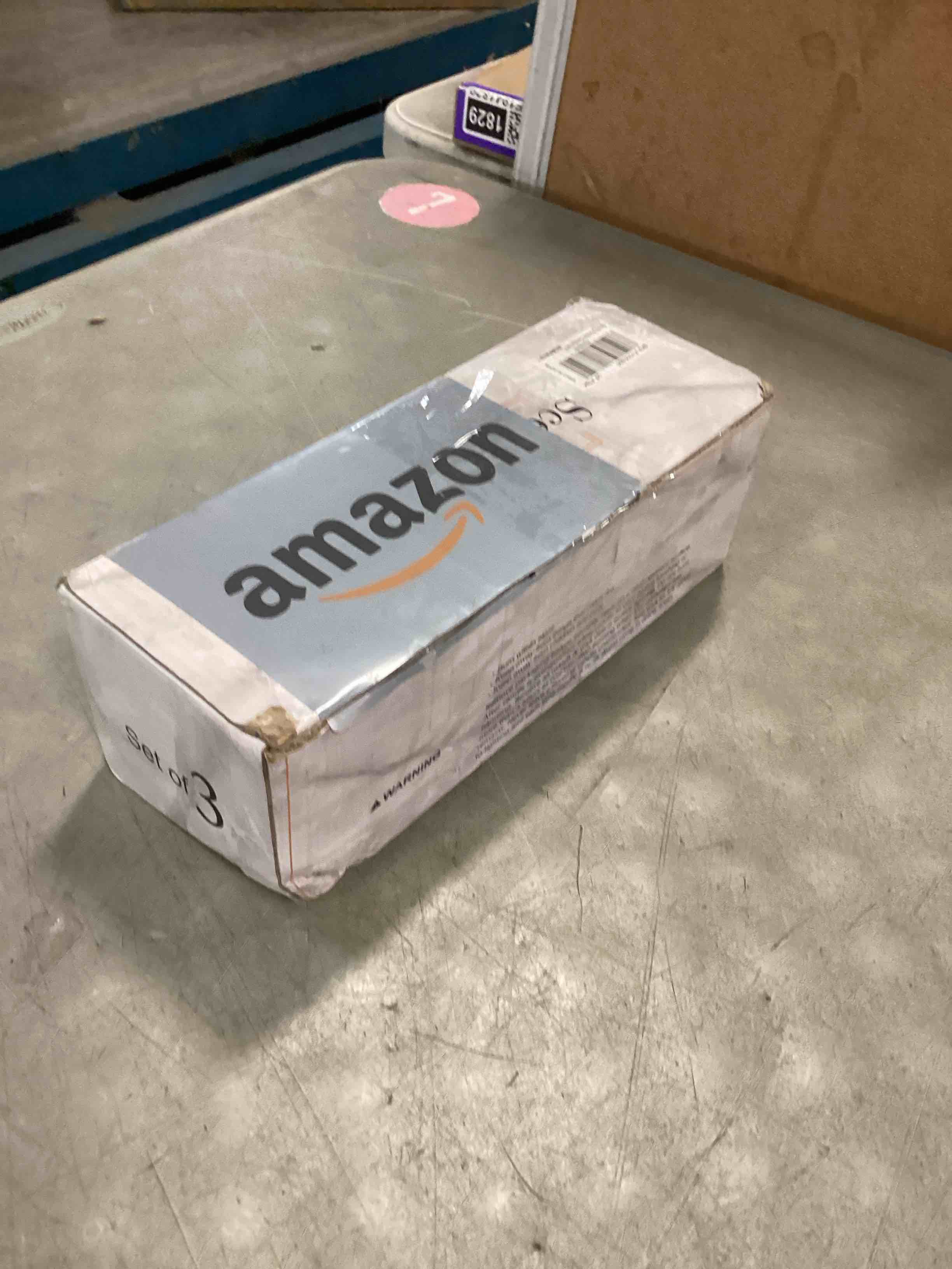 https://s3.amazonaws.com/lotting-images-prod/bidfta/PNK2183895_1744807453762.jpeg