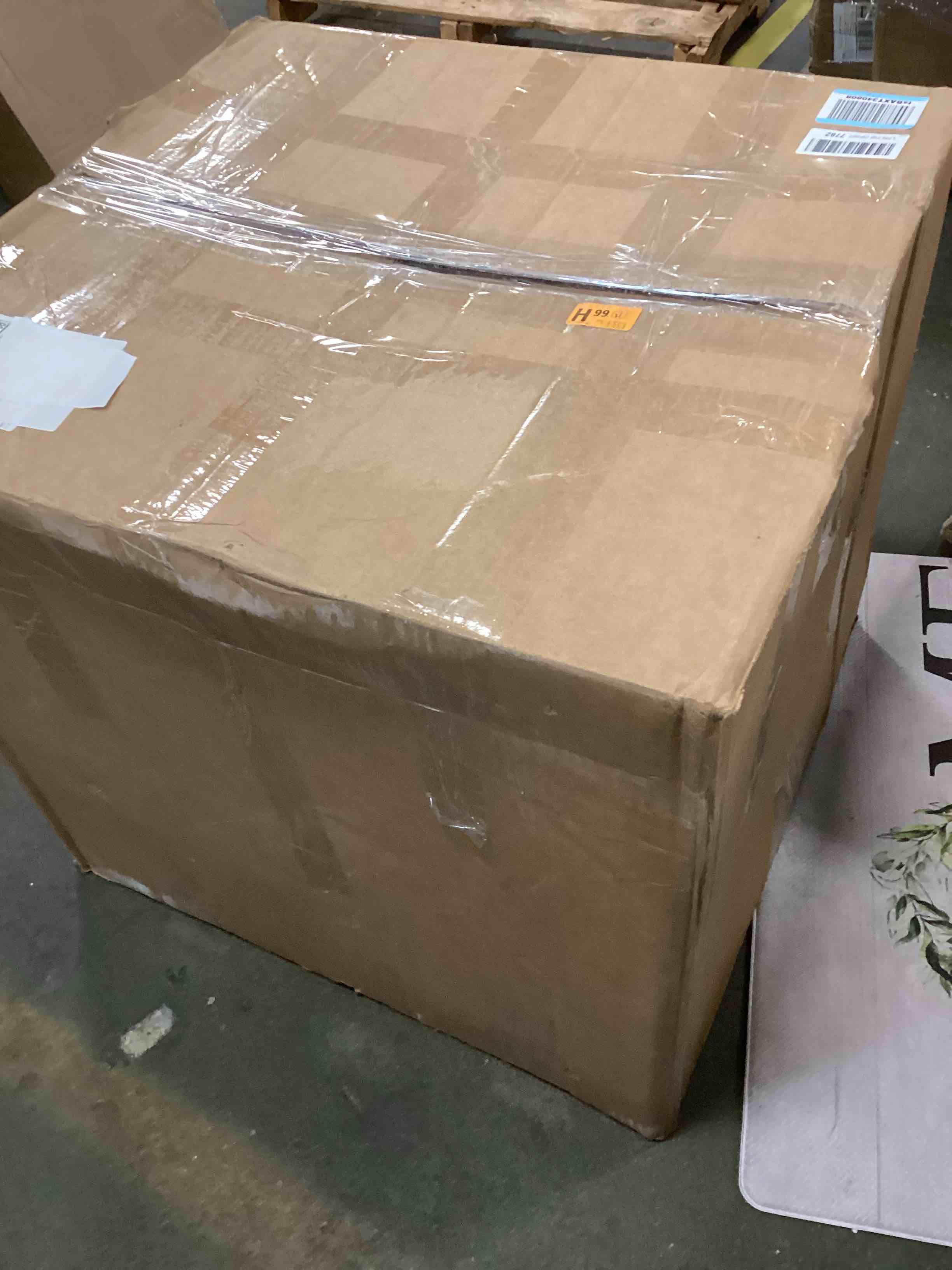 https://s3.amazonaws.com/lotting-images-prod/bidfta/PNK2184247_1744911380286.jpeg