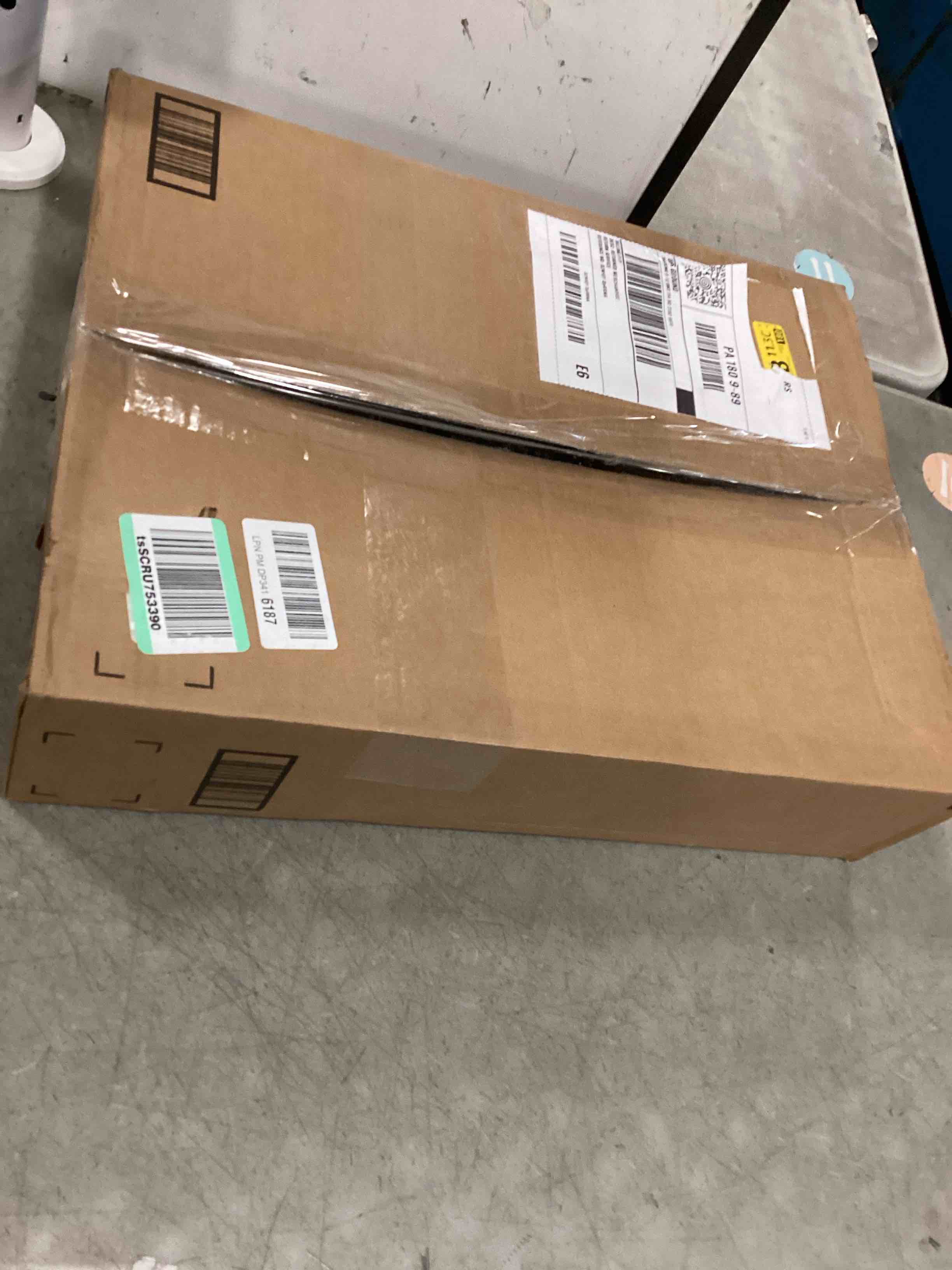 https://s3.amazonaws.com/lotting-images-prod/bidfta/PNK2184334_1744978468722.jpeg