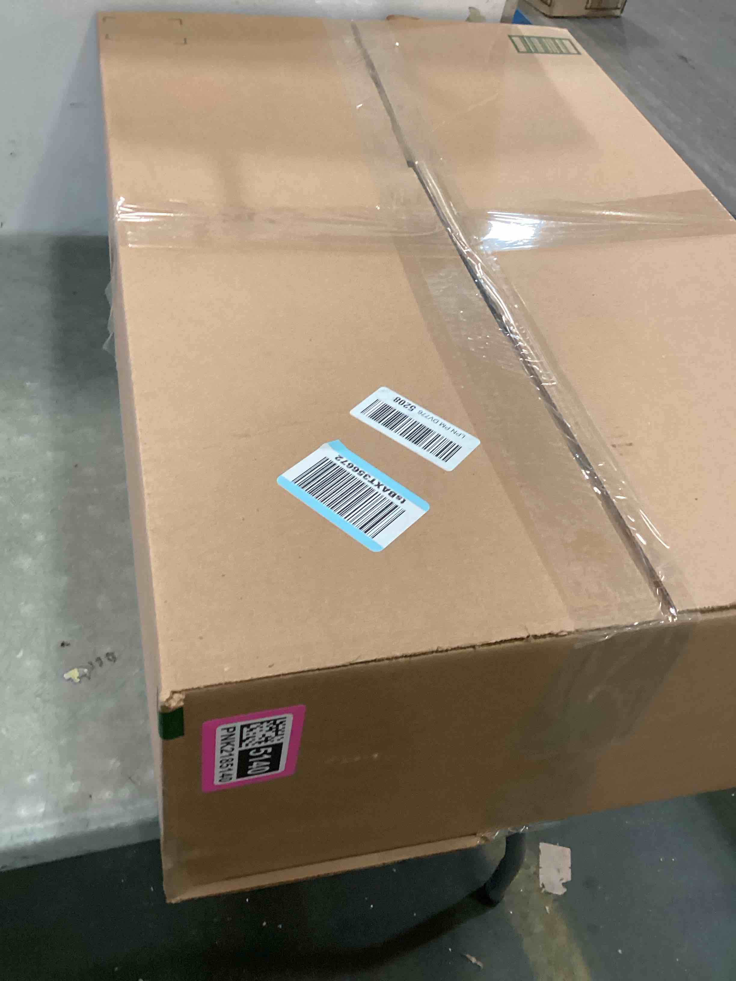 https://s3.amazonaws.com/lotting-images-prod/bidfta/PNK2185140_1744039309469.jpeg