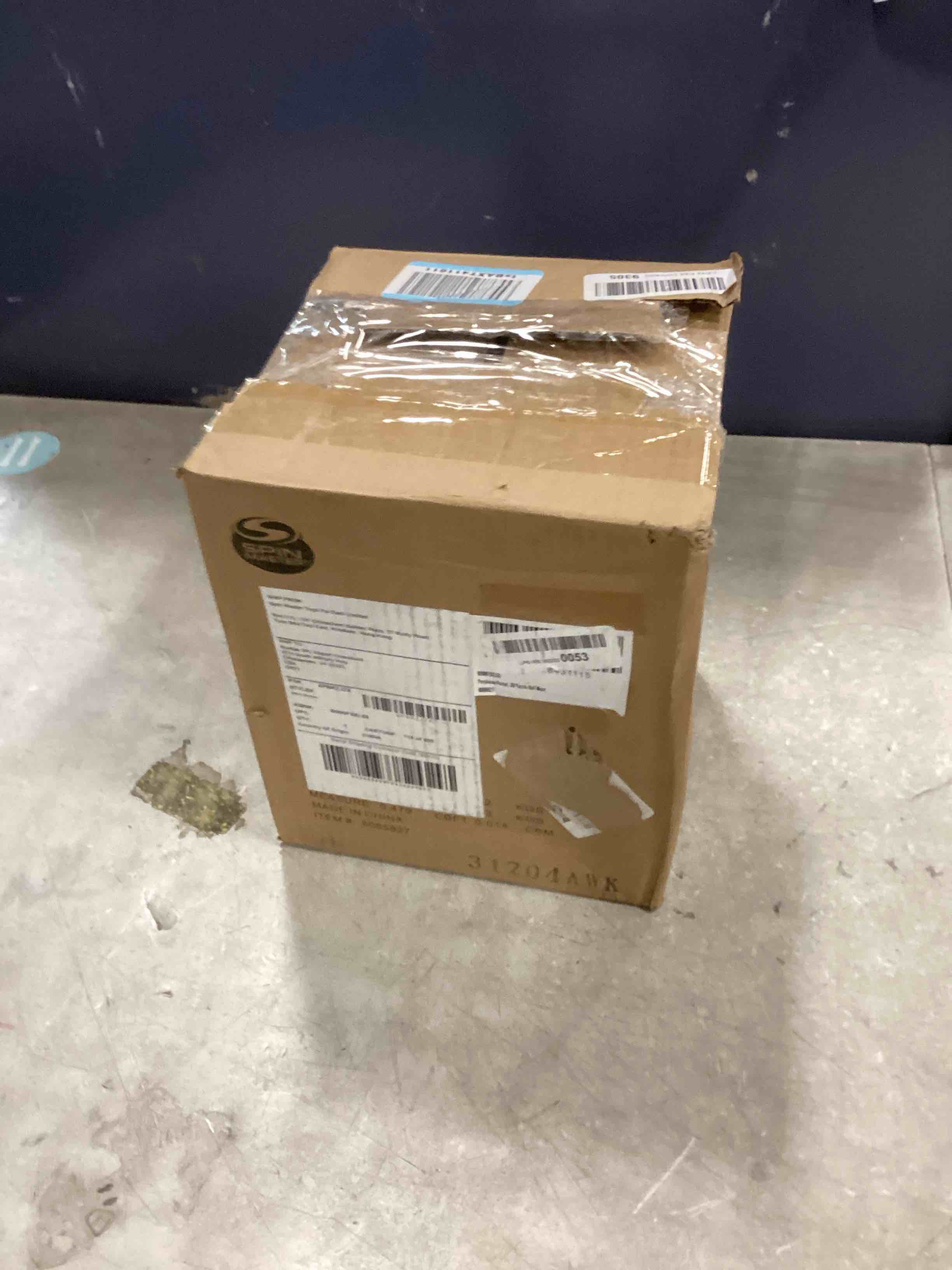 https://s3.amazonaws.com/lotting-images-prod/bidfta/PNK2185937_1745583015518.jpeg