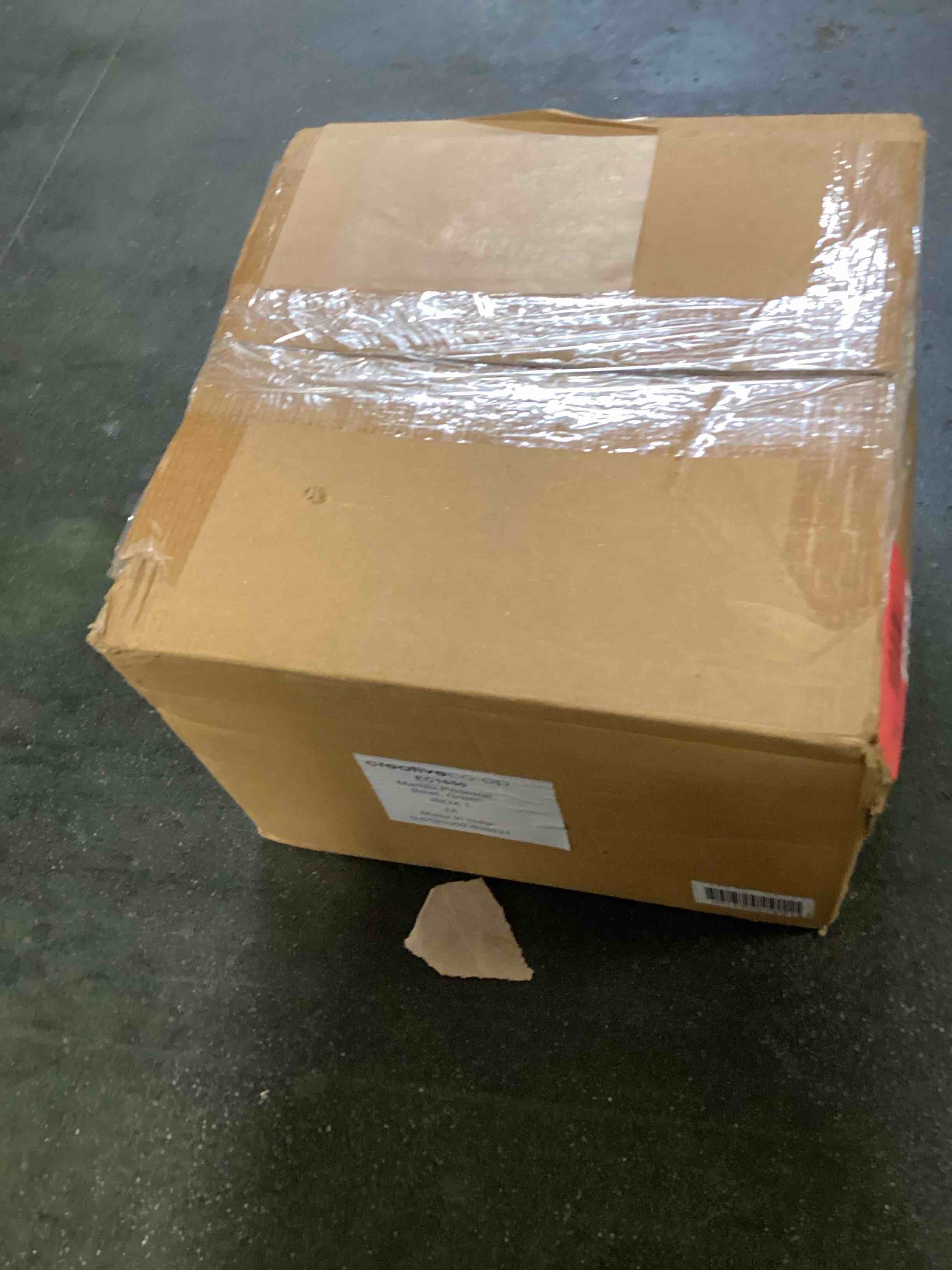 https://s3.amazonaws.com/lotting-images-prod/bidfta/PNK2186249_1745941906173.jpeg