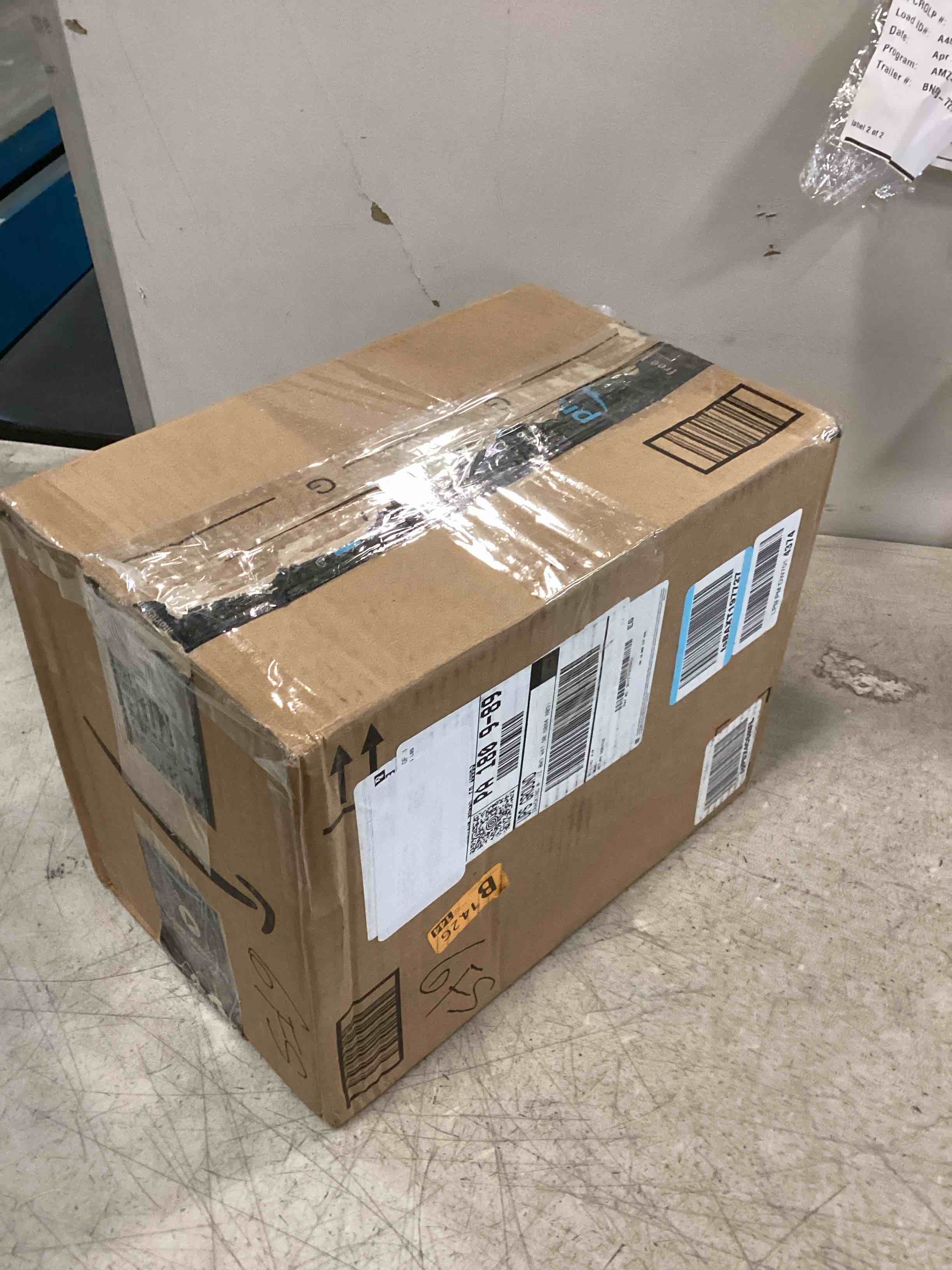 https://s3.amazonaws.com/lotting-images-prod/bidfta/PNK2186318_1745955414102.jpeg