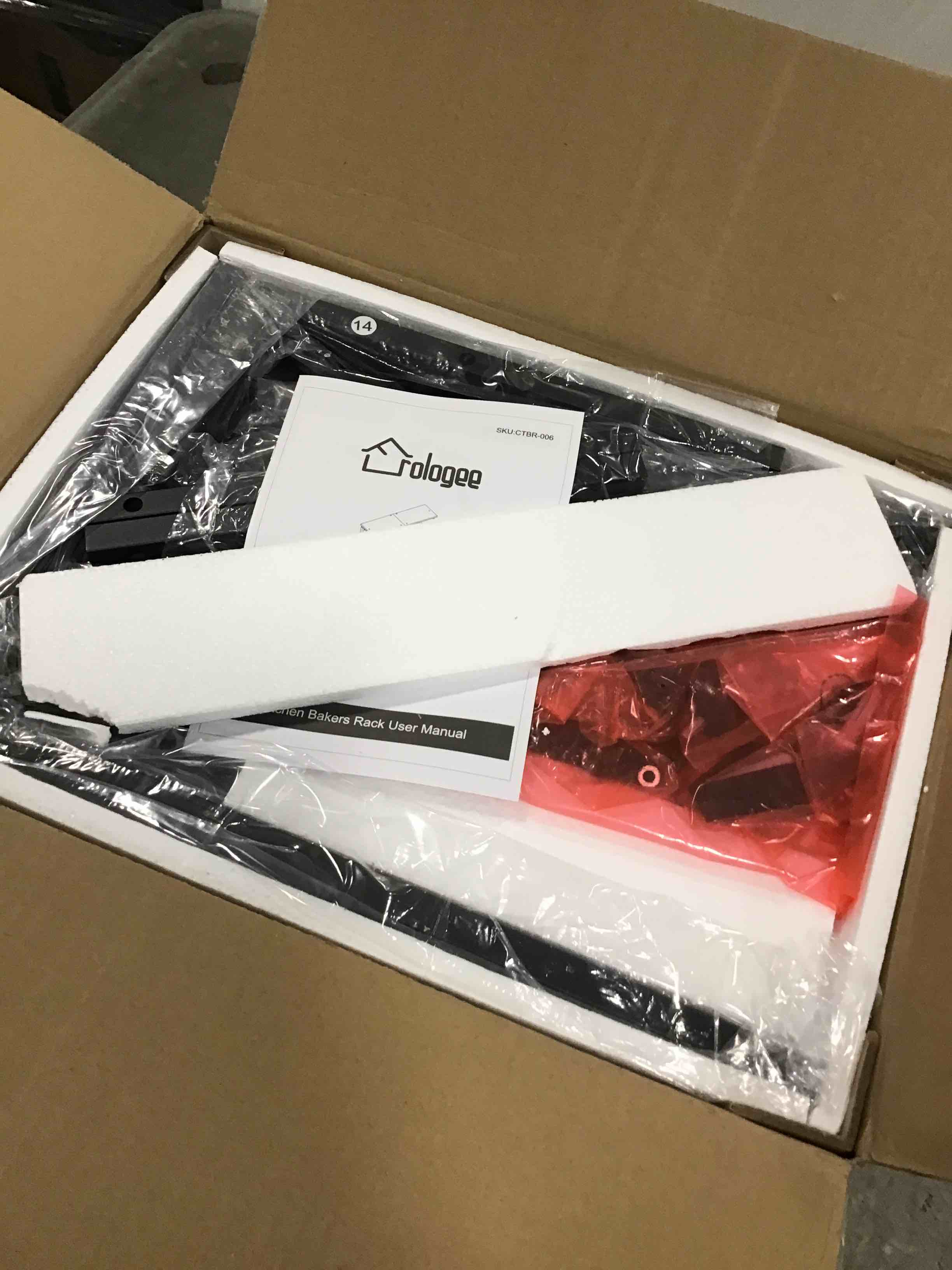 https://s3.amazonaws.com/lotting-images-prod/bidfta/PNK2186571_1746537577093.jpeg