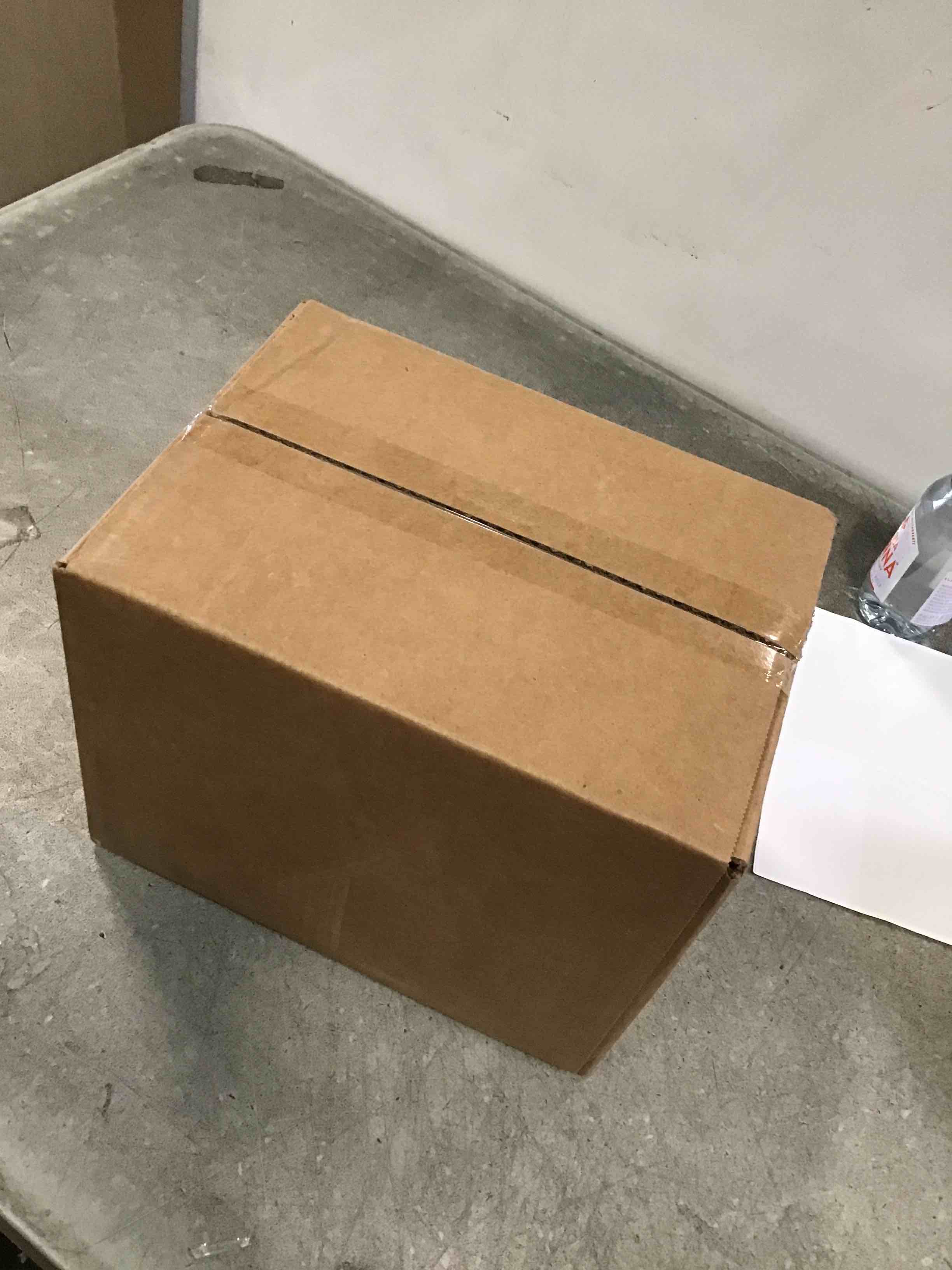 https://s3.amazonaws.com/lotting-images-prod/bidfta/PNK2186694_1746556155438.jpeg