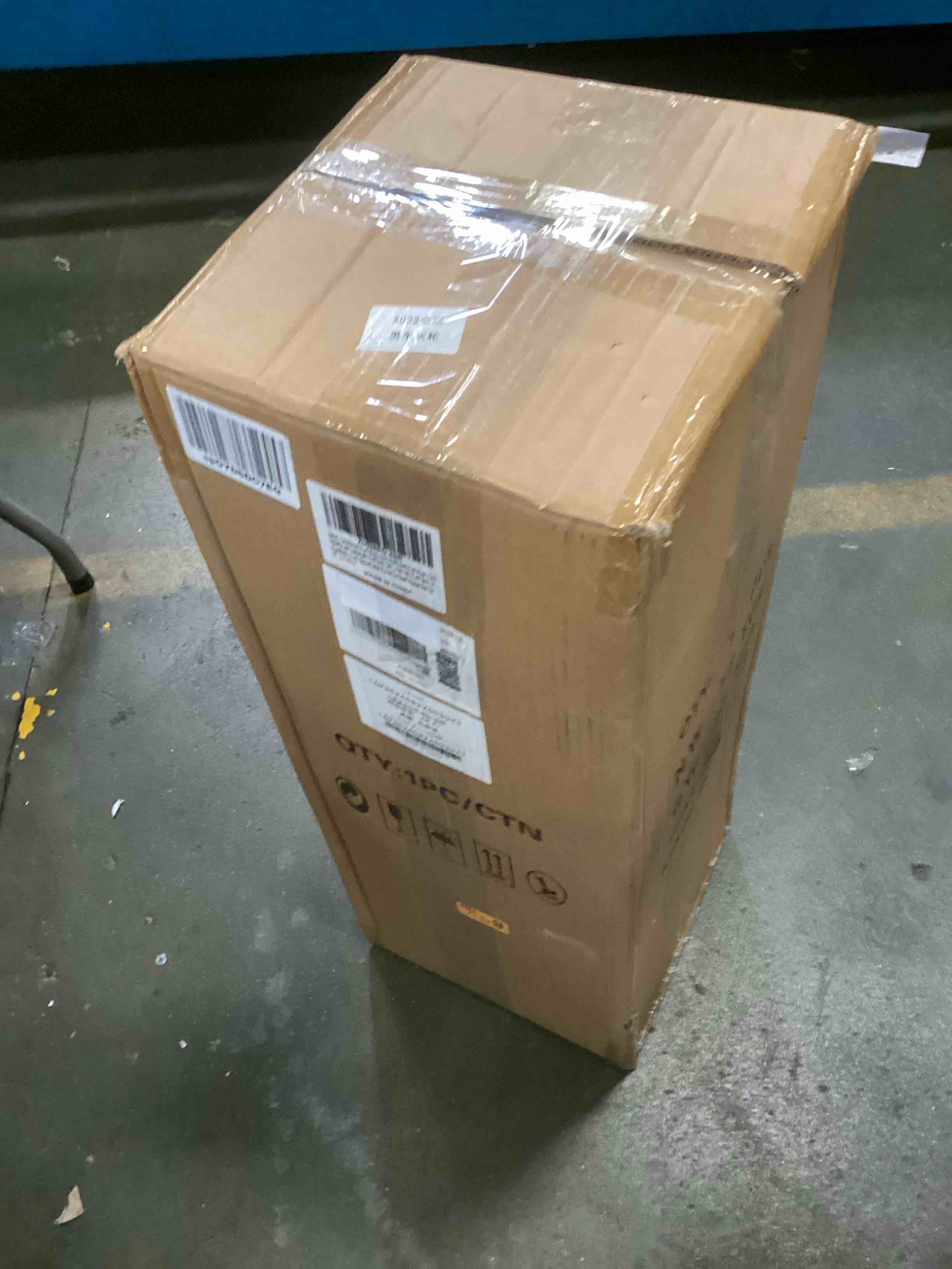 https://s3.amazonaws.com/lotting-images-prod/bidfta/PNK2186866_1746635041838.jpeg