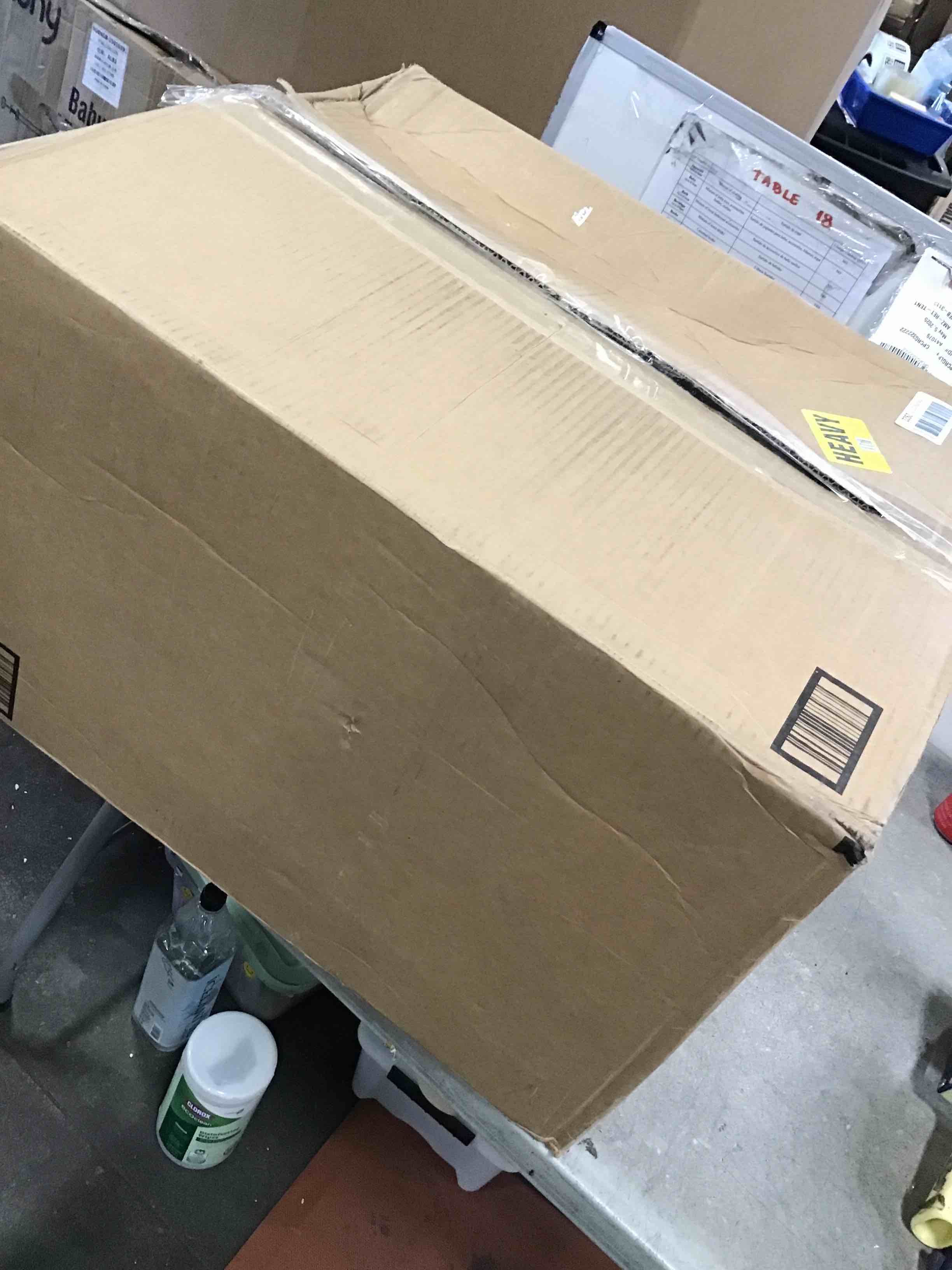 https://s3.amazonaws.com/lotting-images-prod/bidfta/PNK2186999_1746797882244.jpeg
