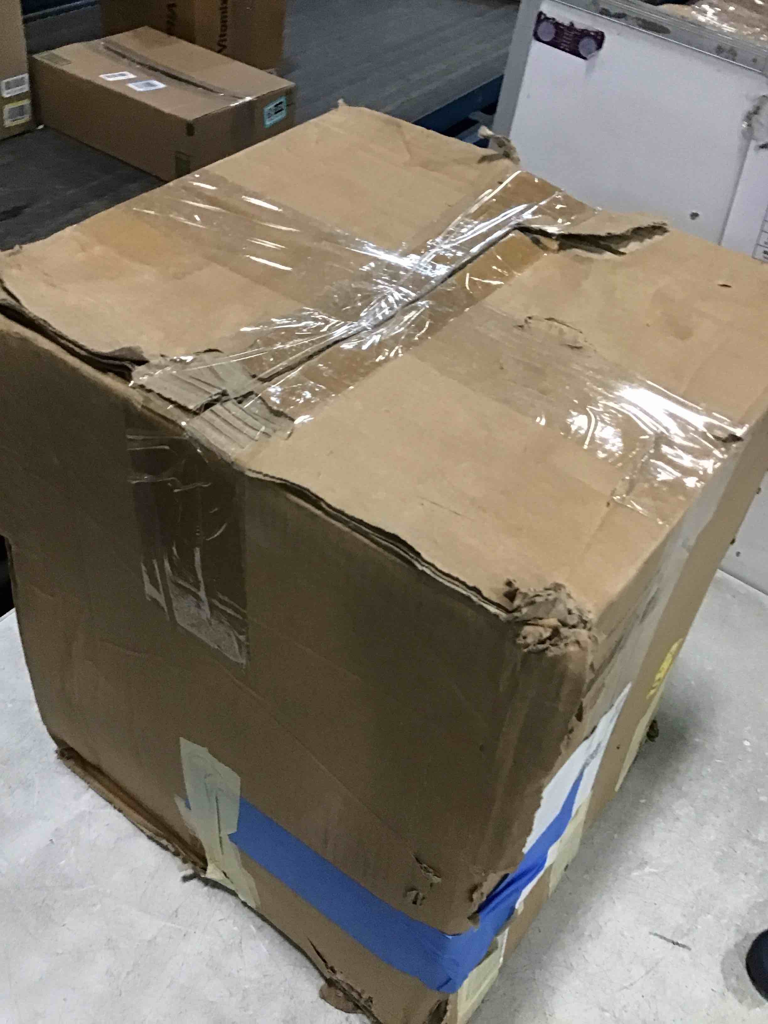 https://s3.amazonaws.com/lotting-images-prod/bidfta/PNK2187841_1749296915070.jpeg