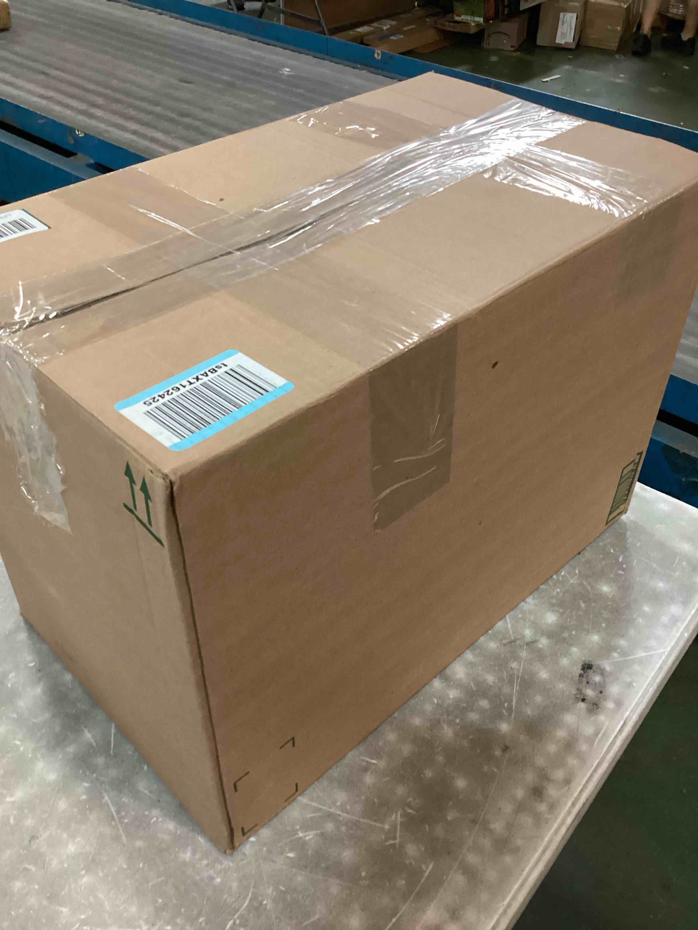 https://s3.amazonaws.com/lotting-images-prod/bidfta/PNK2187978_1753556694964.jpeg