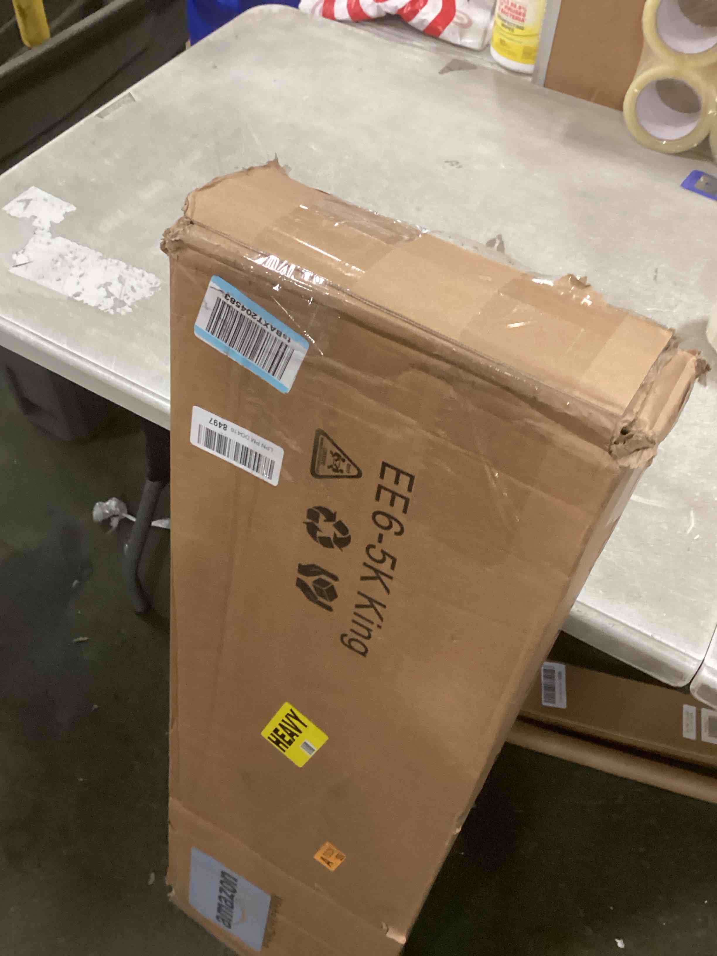 https://s3.amazonaws.com/lotting-images-prod/bidfta/PNK2188015_1742484155092.jpeg
