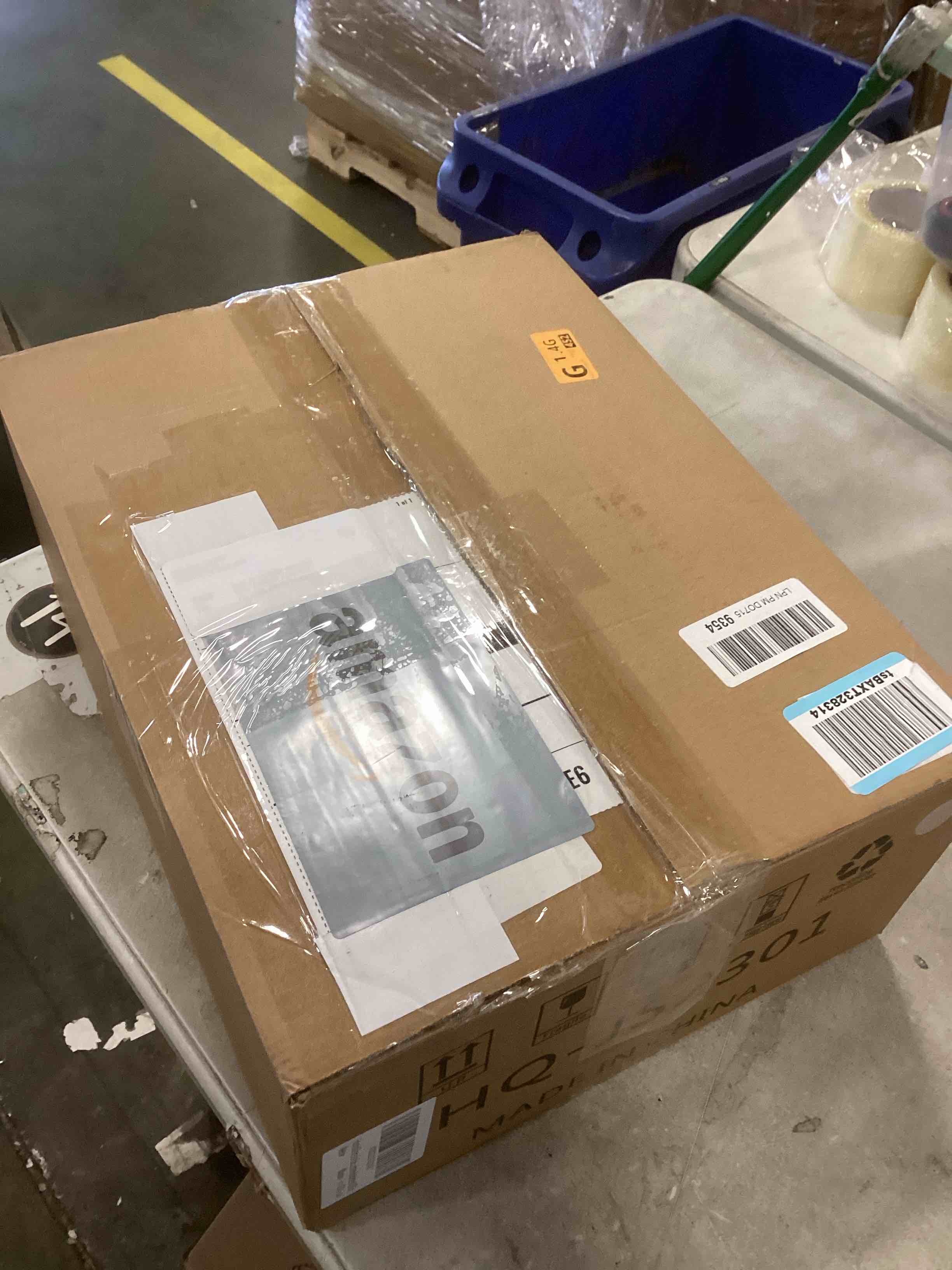 https://s3.amazonaws.com/lotting-images-prod/bidfta/PNK2188560_1742839474711.jpeg